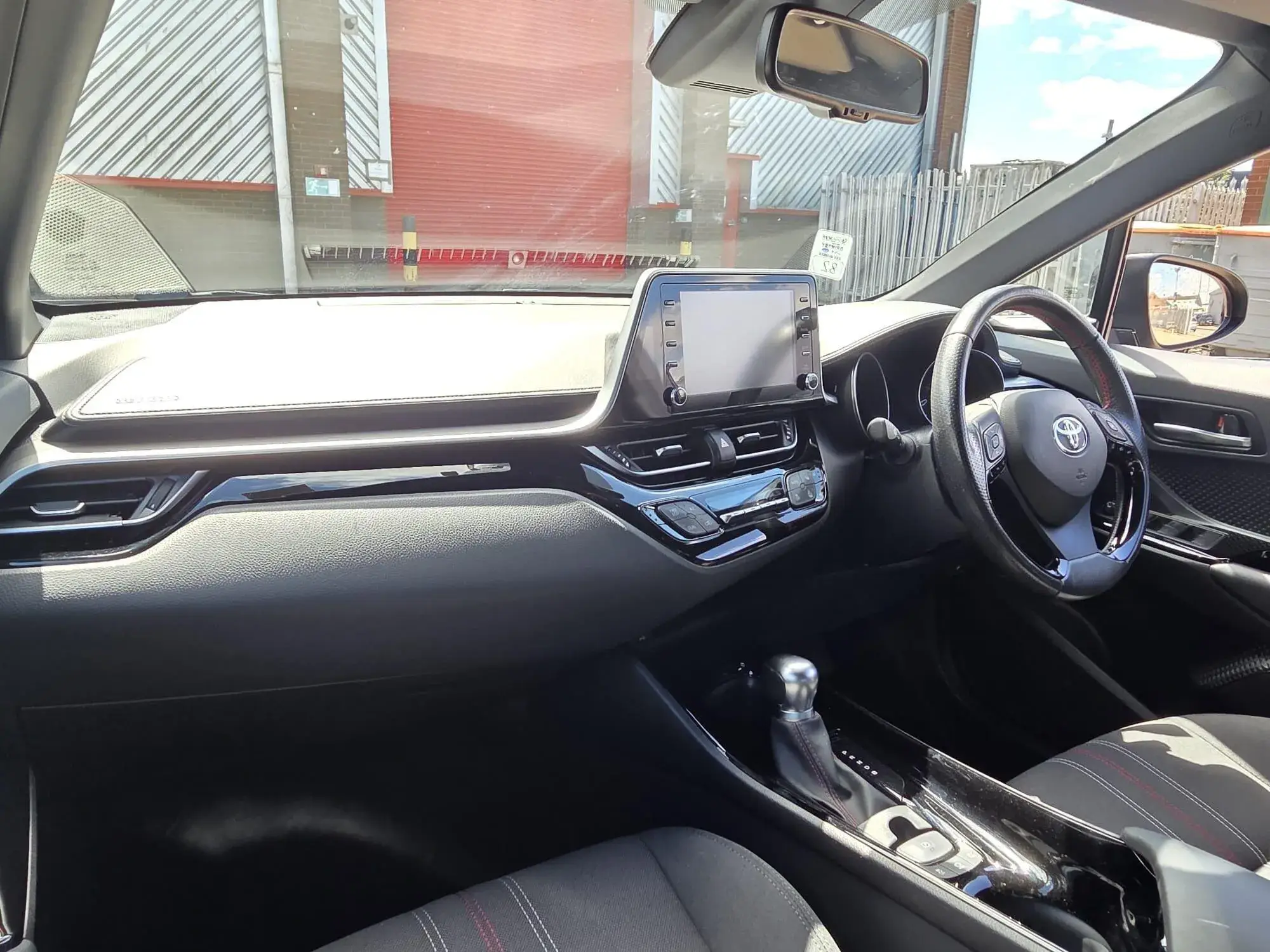 Toyota C-HR Self-Charging Hybrid Image 16