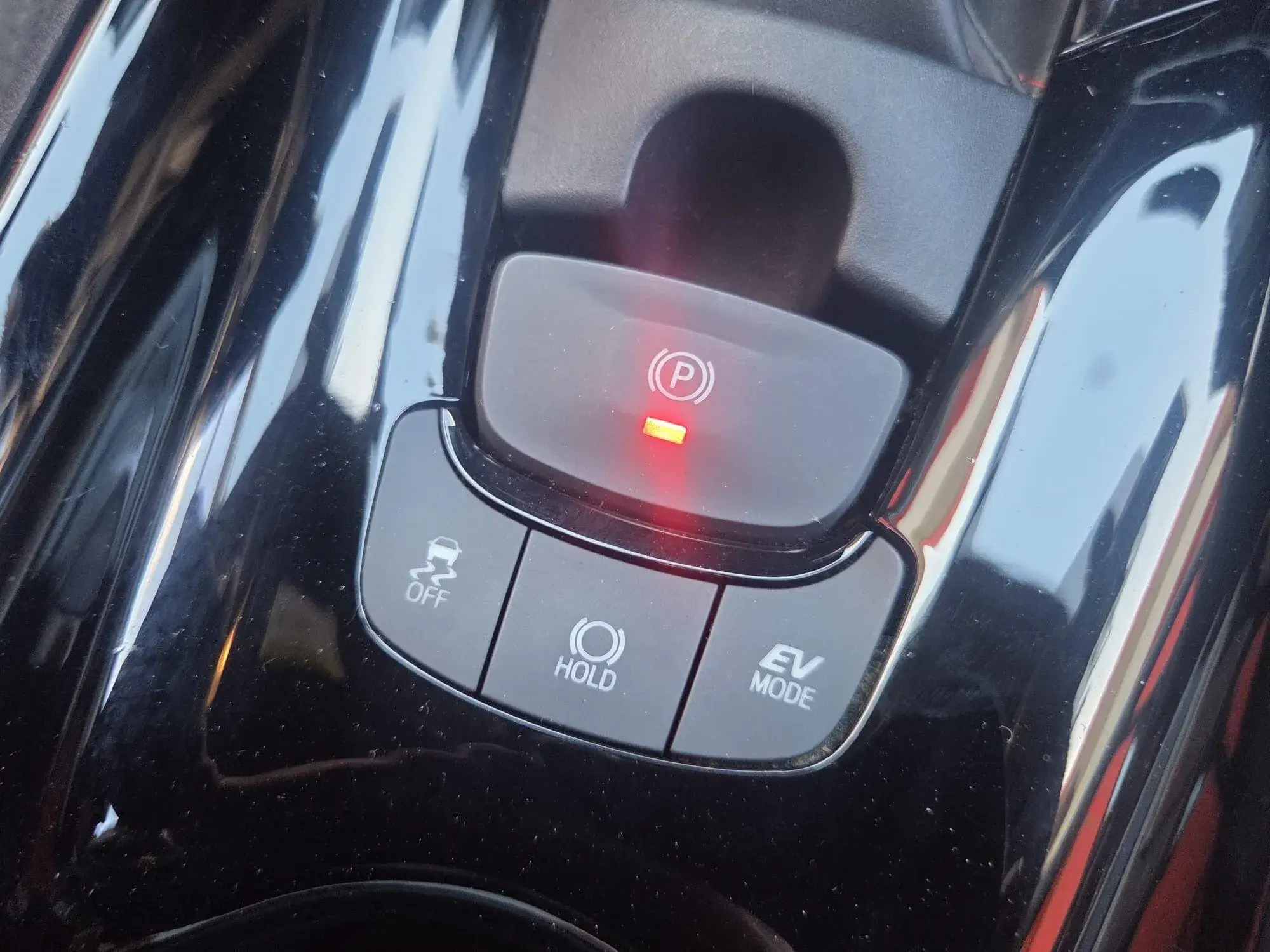 Toyota C-HR Self-Charging Hybrid Image 30
