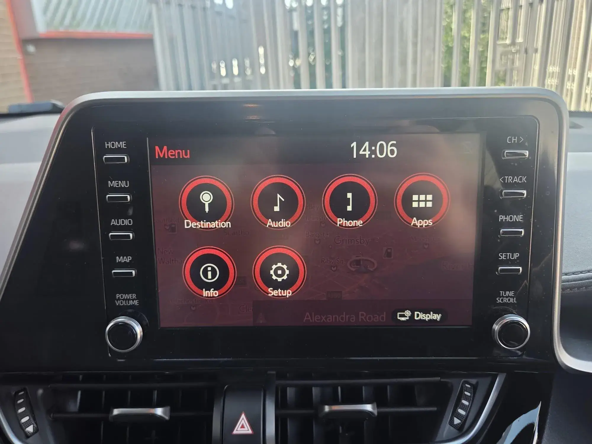 Toyota C-HR Self-Charging Hybrid Image 38