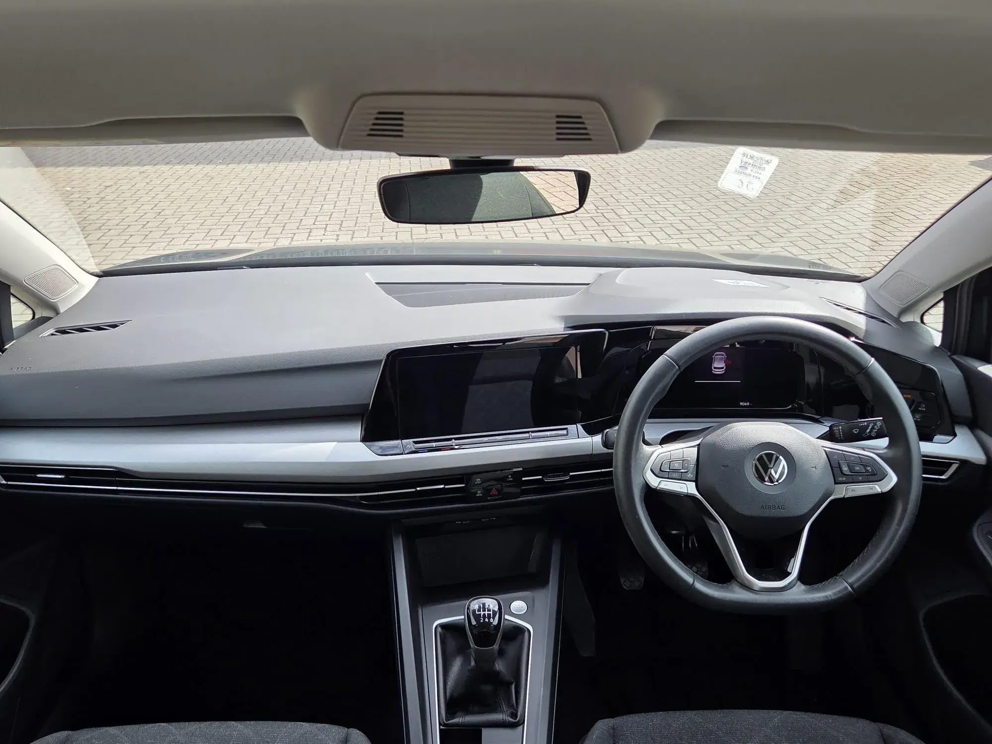Volkswagen Golf Image 8