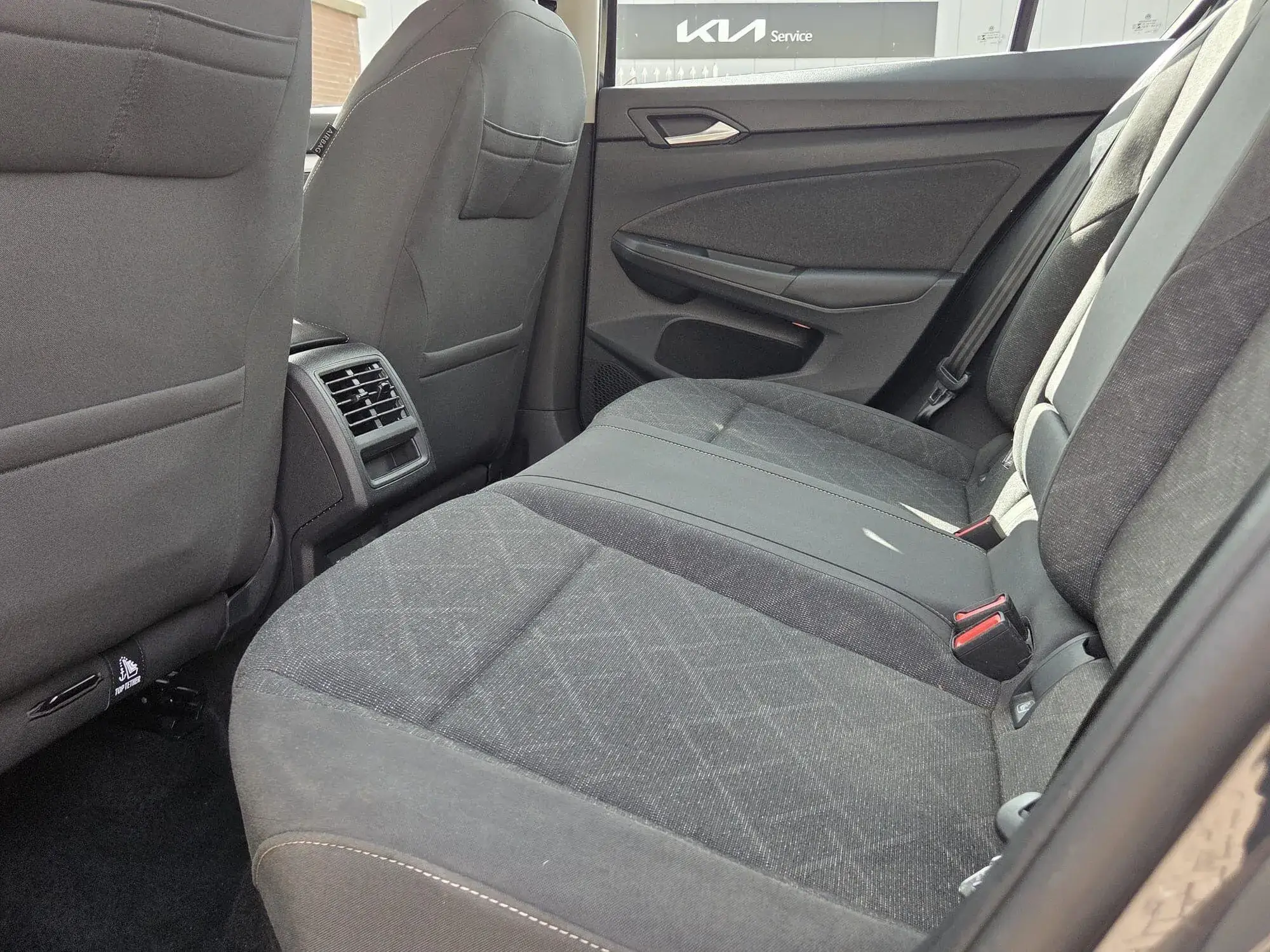 Volkswagen Golf Image 13