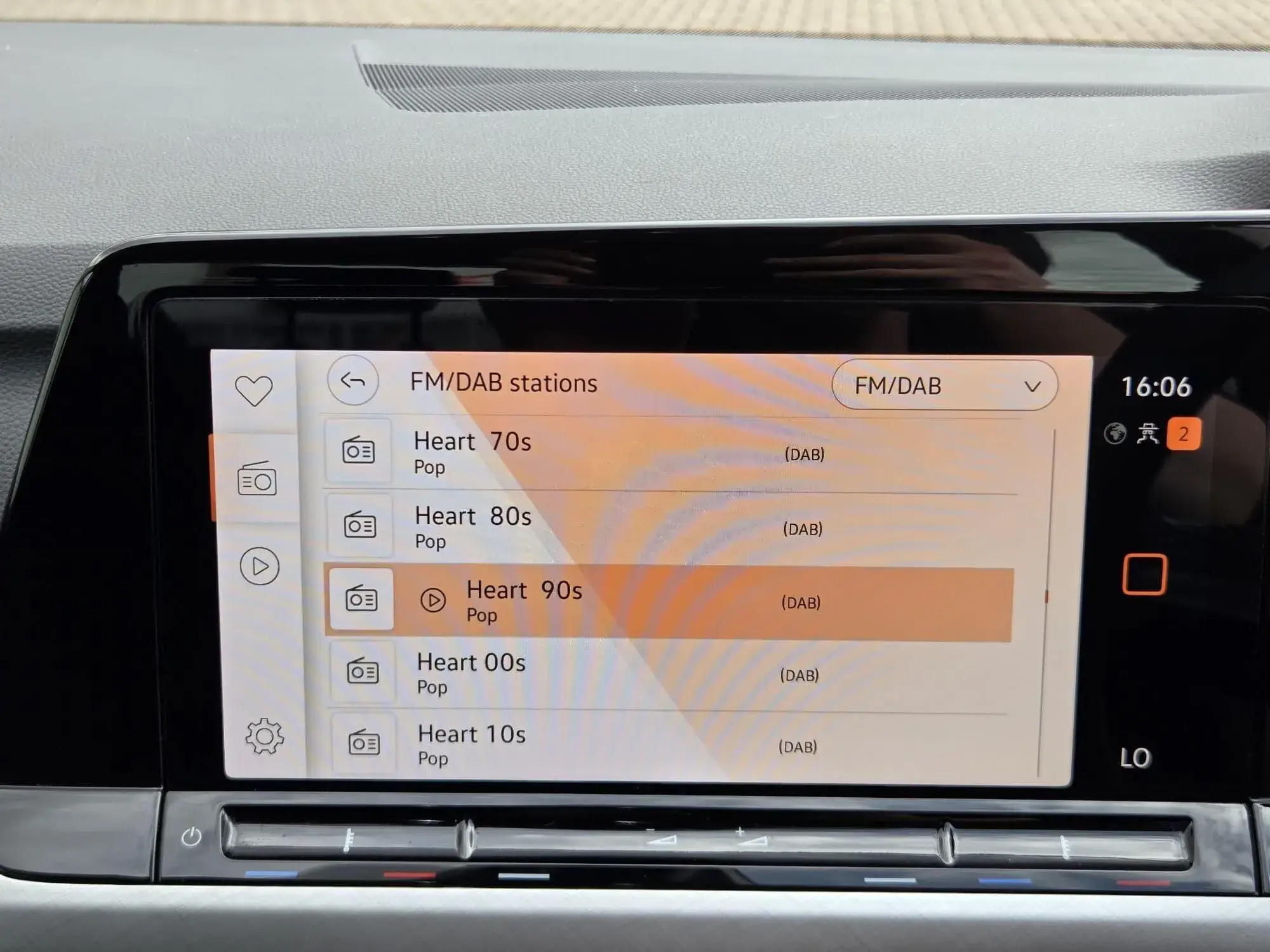 Volkswagen Golf Image 31