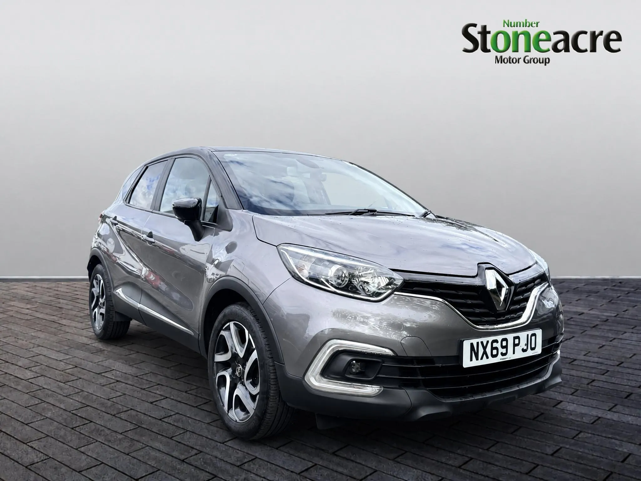 Renault Captur undefined 0.9 TCE 90 Iconic 5dr