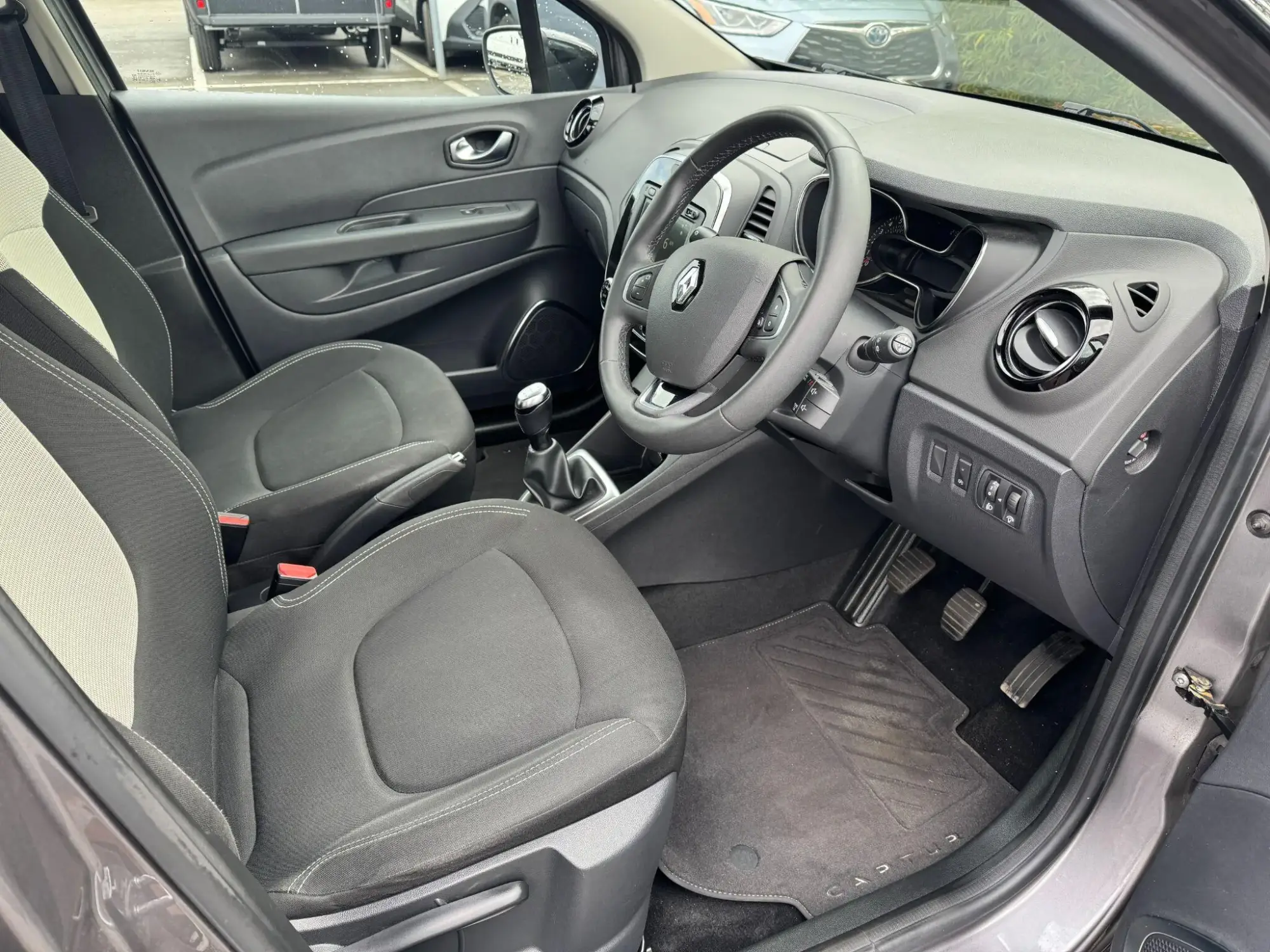 Renault Captur Image 11