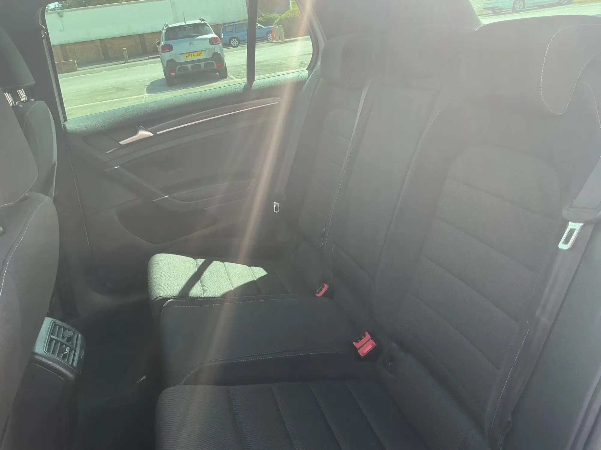 Volkswagen Golf Image 17