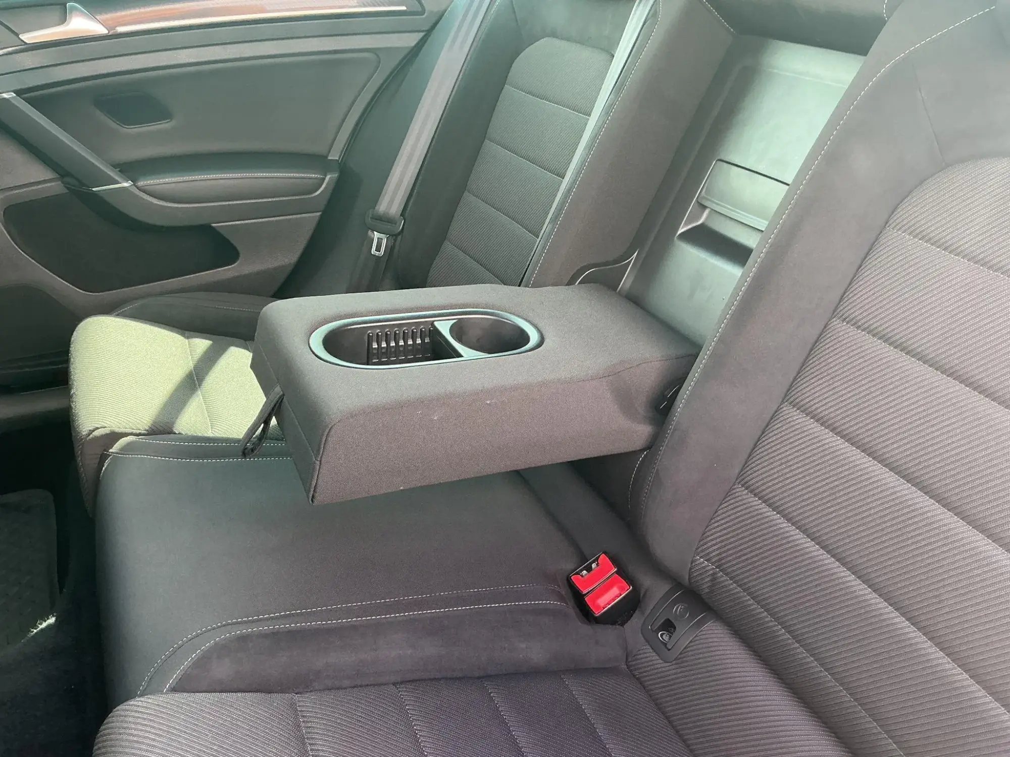 Volkswagen Golf Image 18
