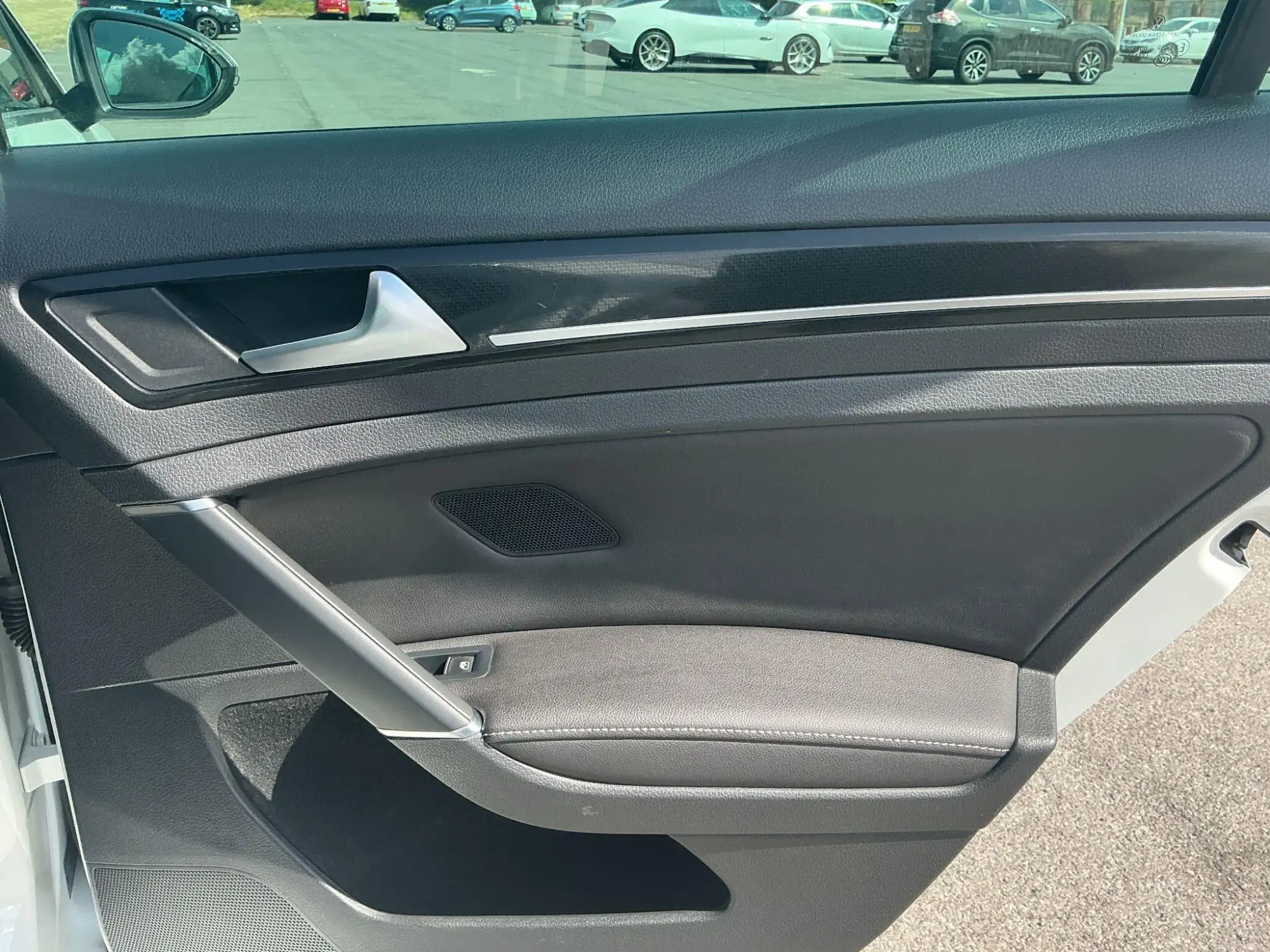 Volkswagen Golf Image 22