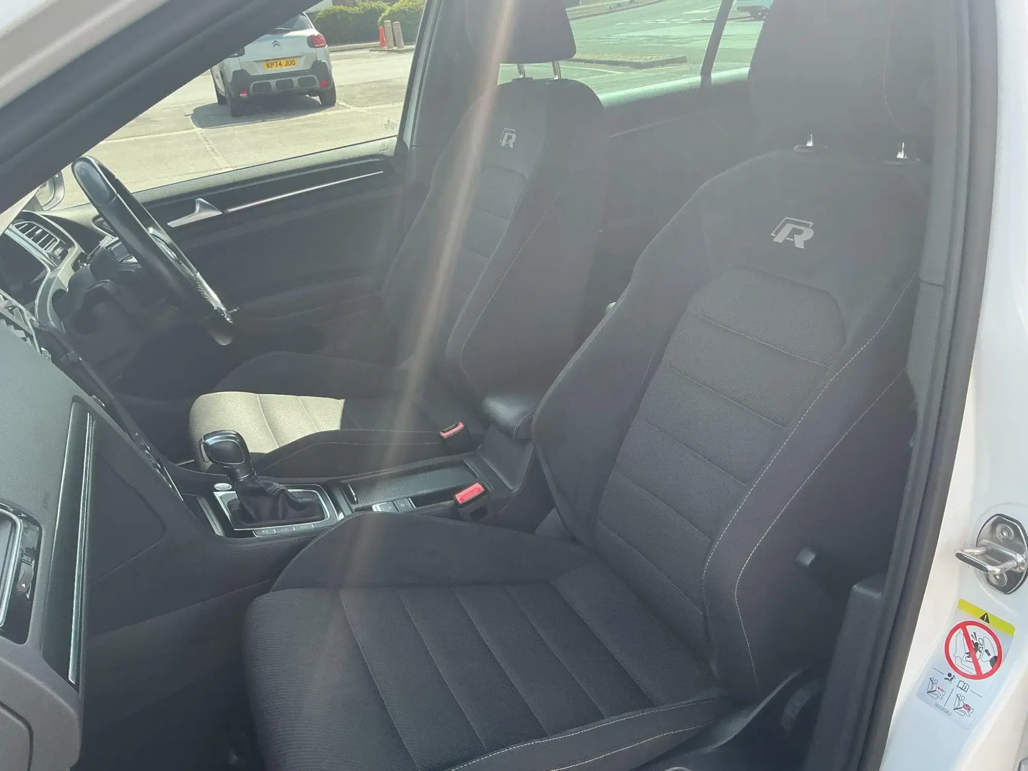 Volkswagen Golf Image 27