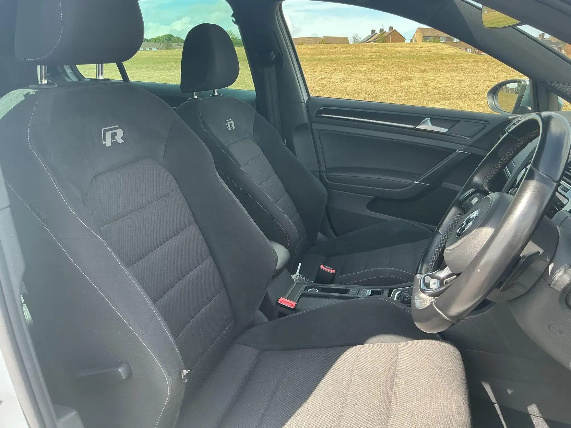 Volkswagen Golf Image 33