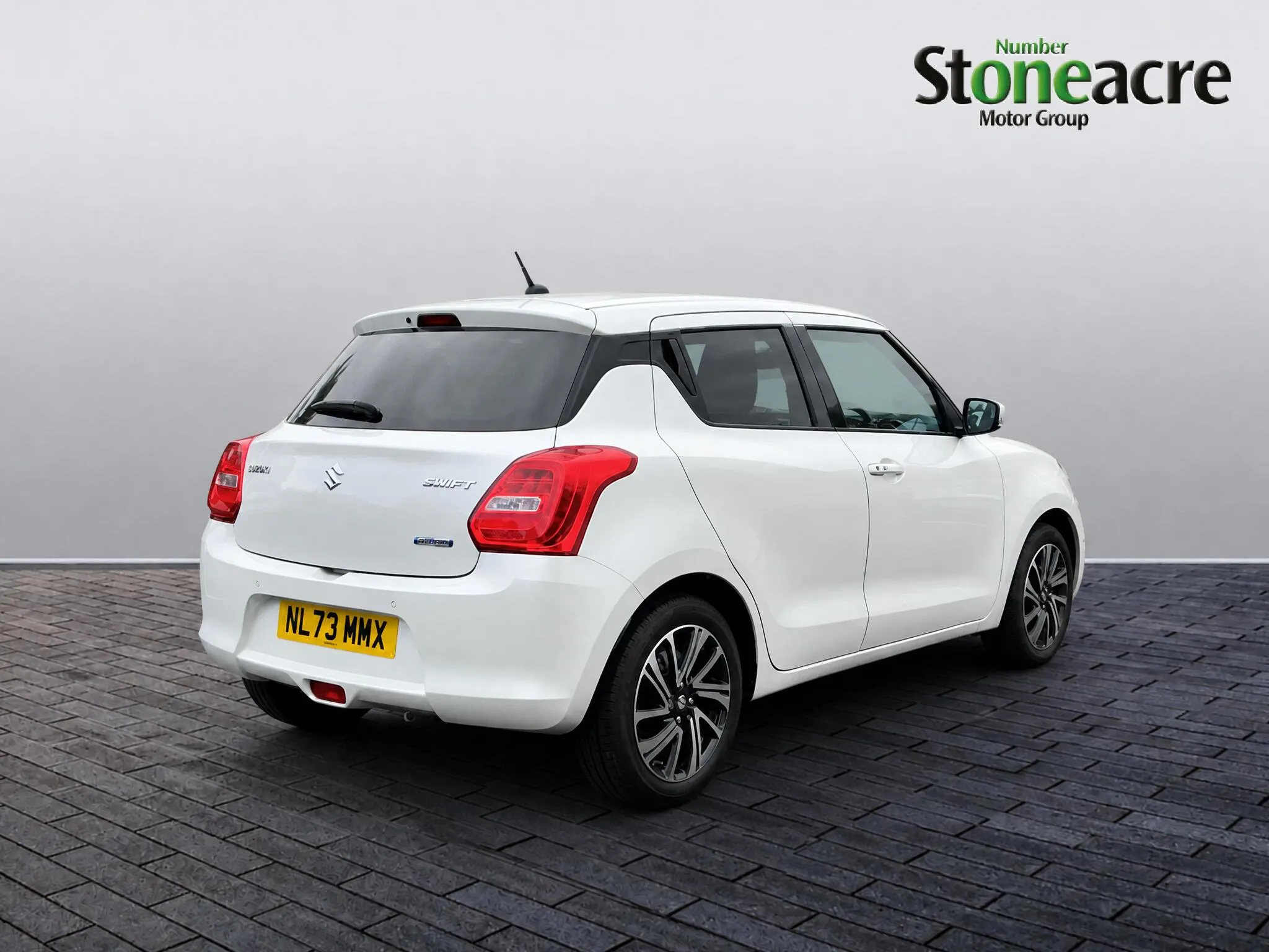 Suzuki Swift listing photo