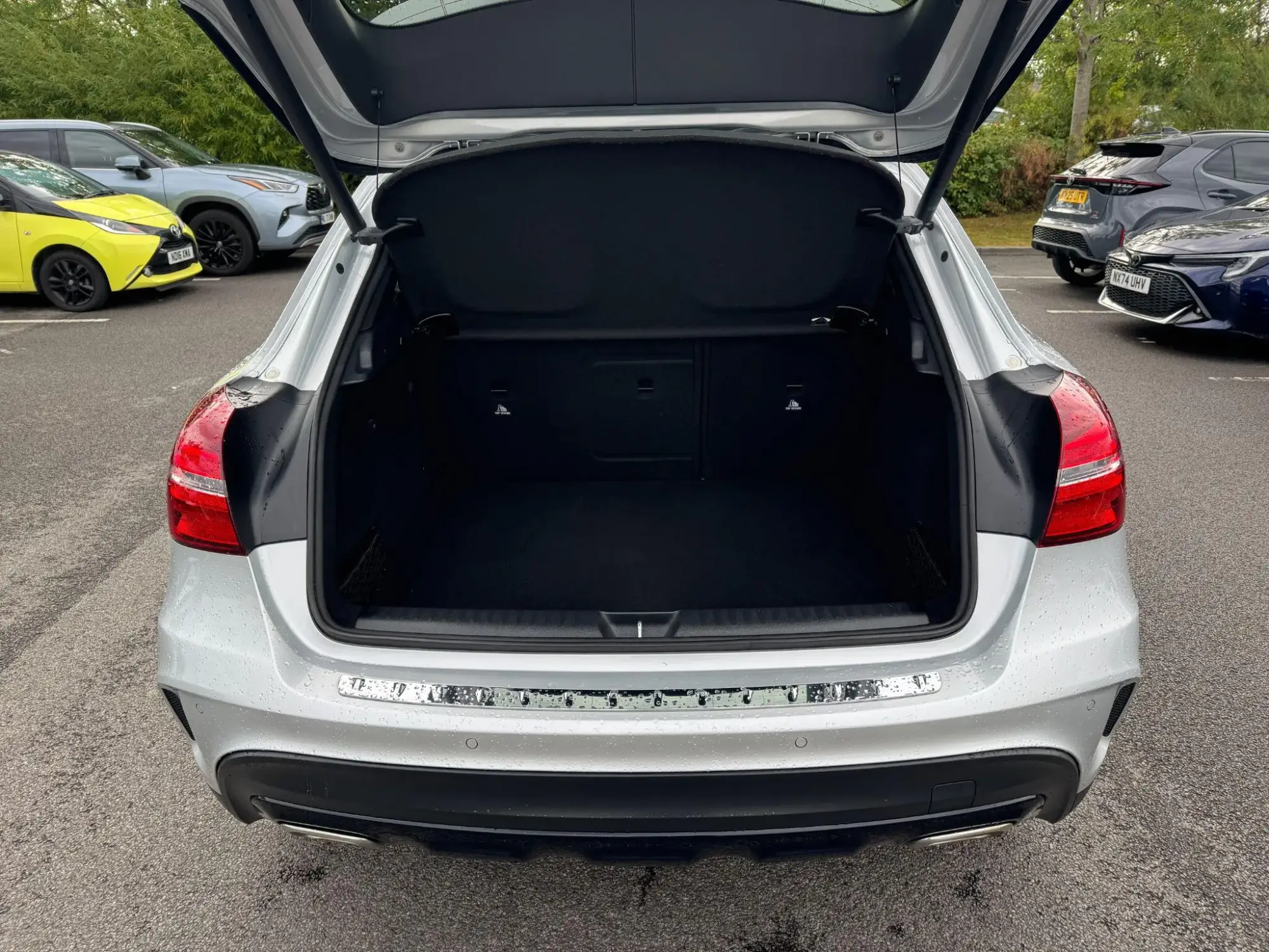 Mercedes-Benz GLA Image 10 Mercedes-Benz GLA Image 10
