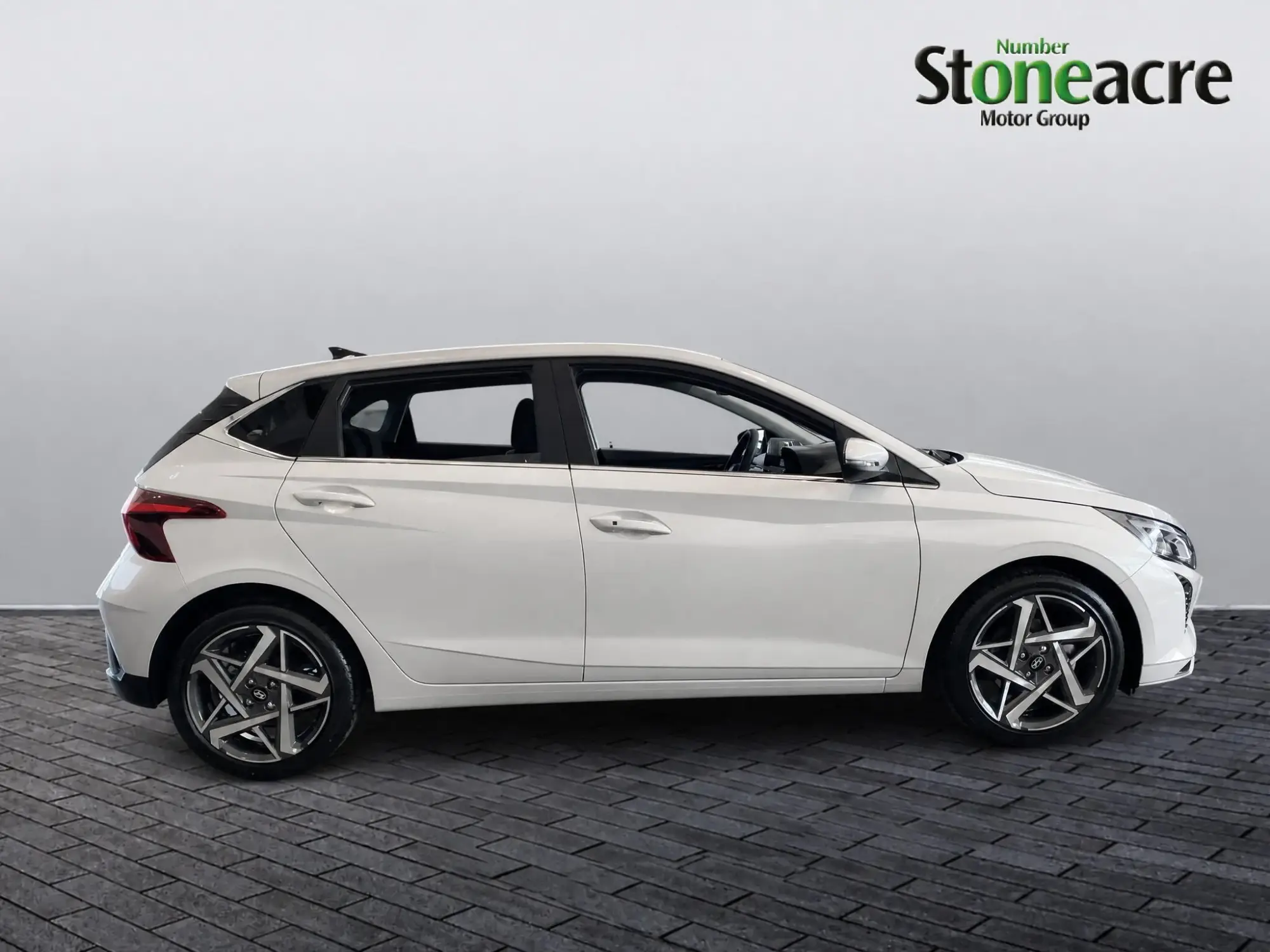 Hyundai i20 Image 4 Hyundai i20 Image 4