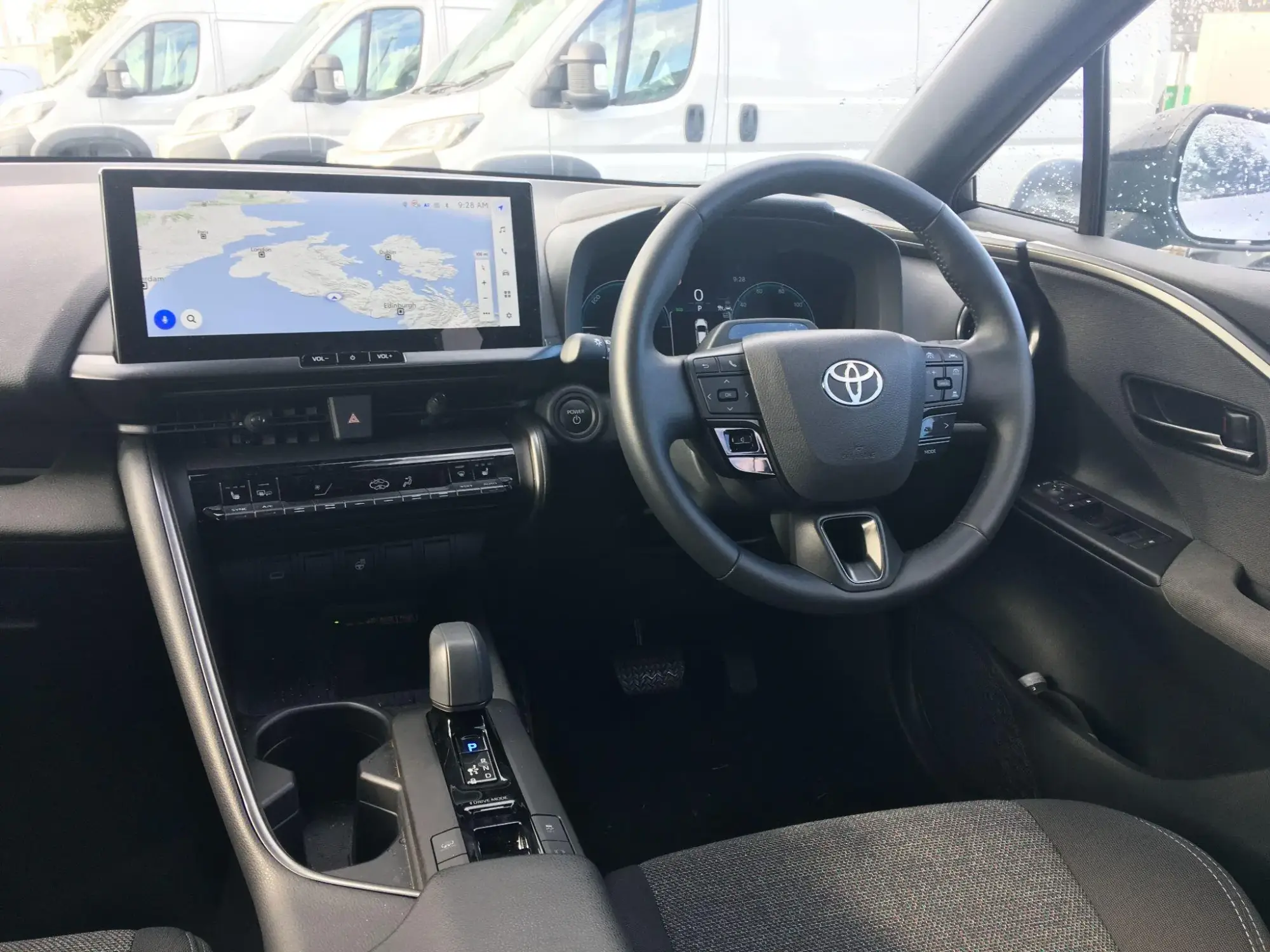 Toyota C-HR Plug-in Hybrid Image 12 Toyota C-HR Plug-in Hybrid Image 12