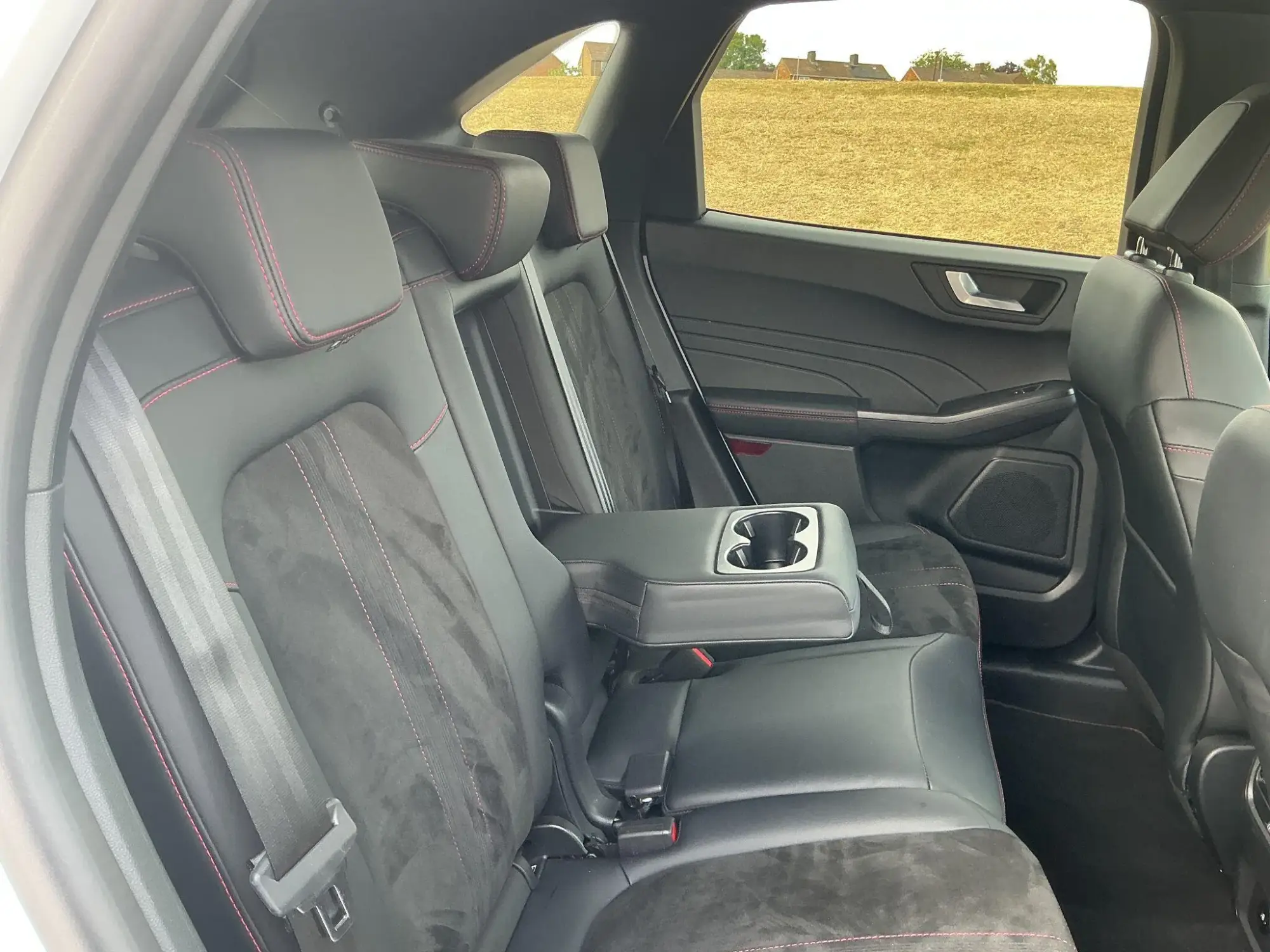 Ford Kuga Hybrid Image 20 Ford Kuga Hybrid Image 20
