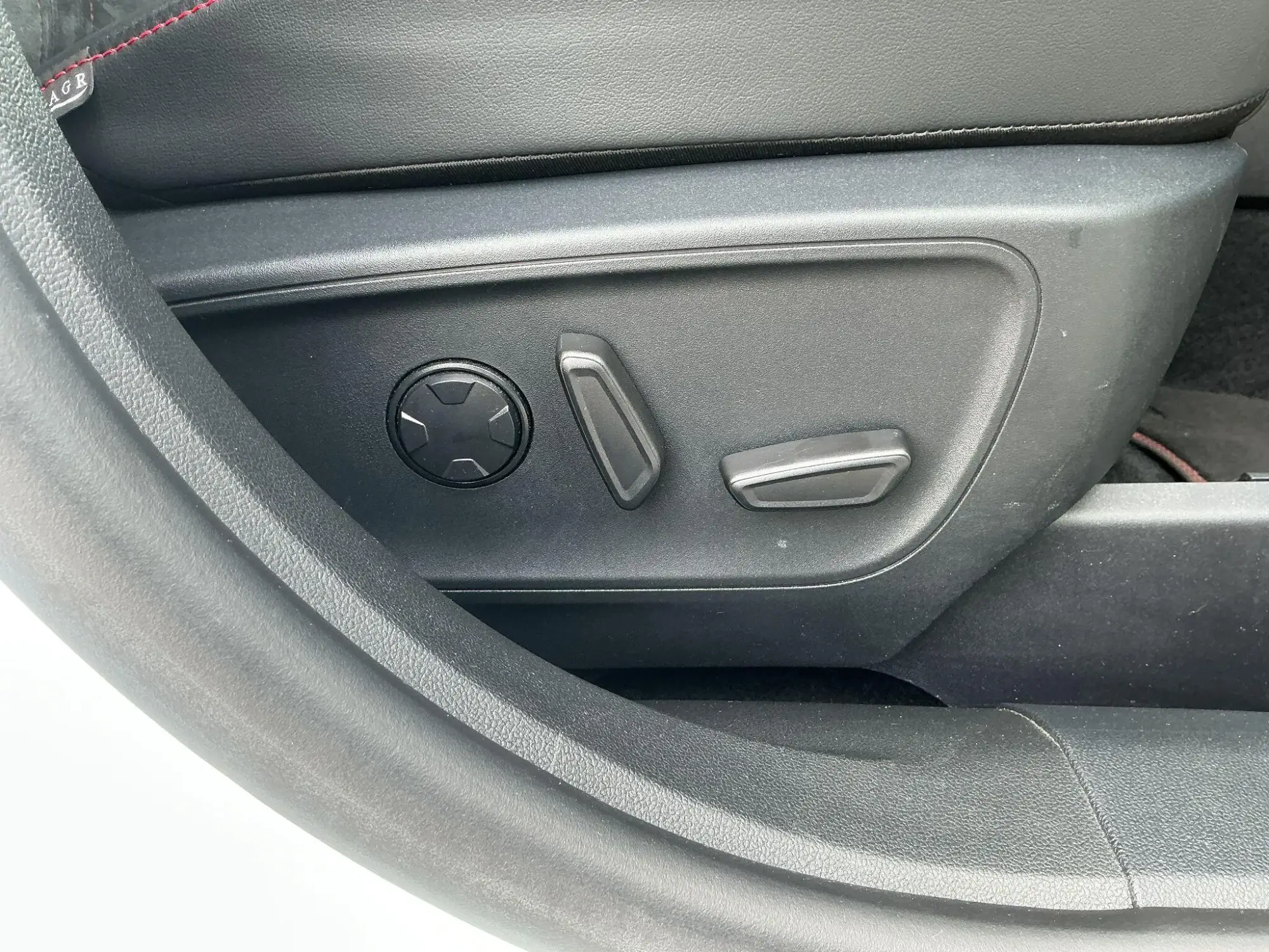 Ford Kuga Hybrid Image 37 Ford Kuga Hybrid Image 37
