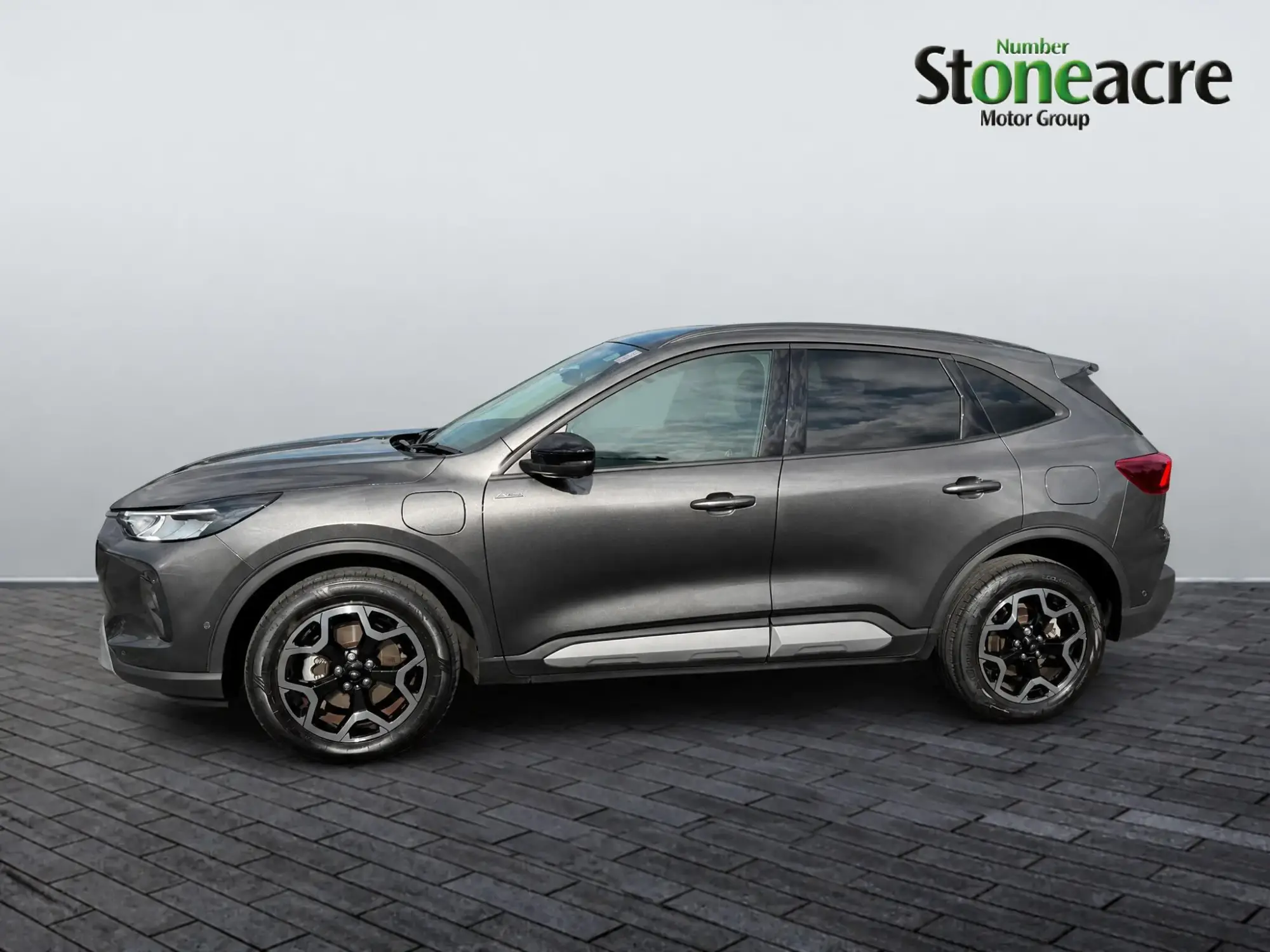 Ford Kuga Plug-In Hybrid Image 4