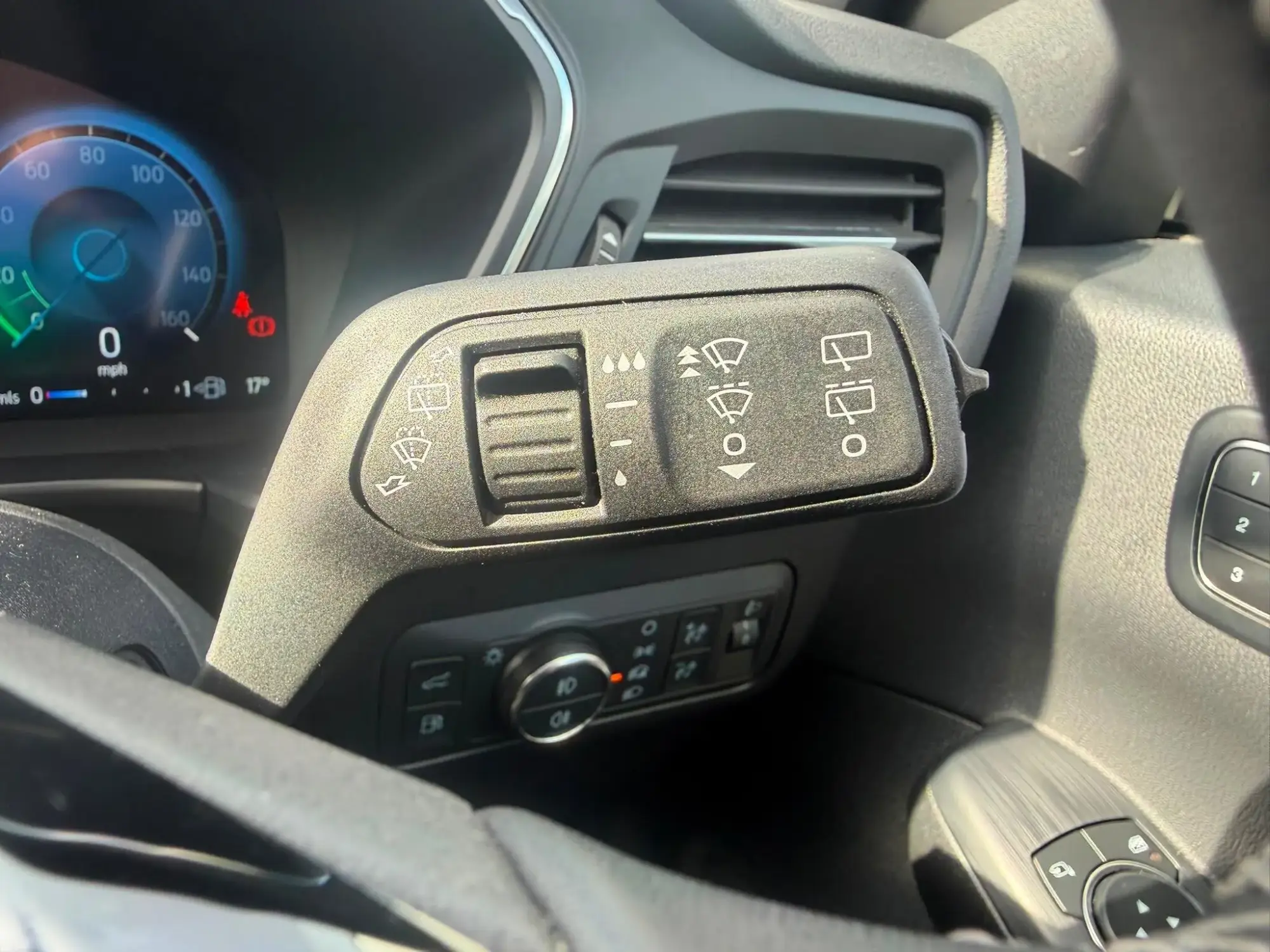 Ford Kuga Plug-In Hybrid Image 14
