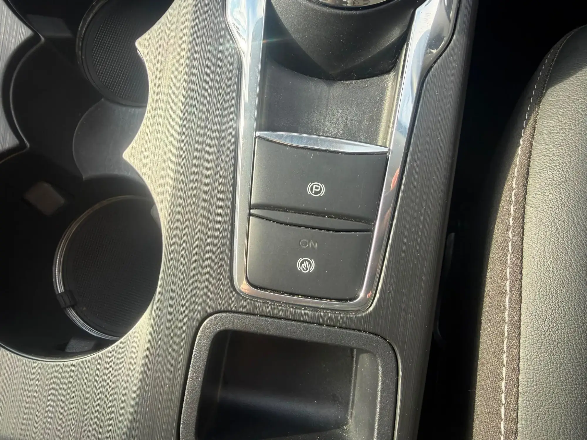 Ford Kuga Plug-In Hybrid Image 18
