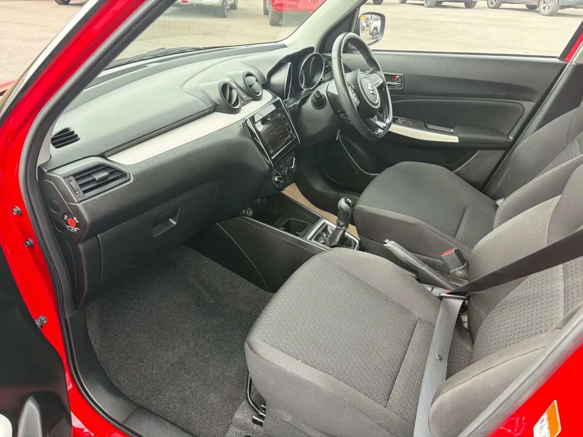 Suzuki Swift Image 13