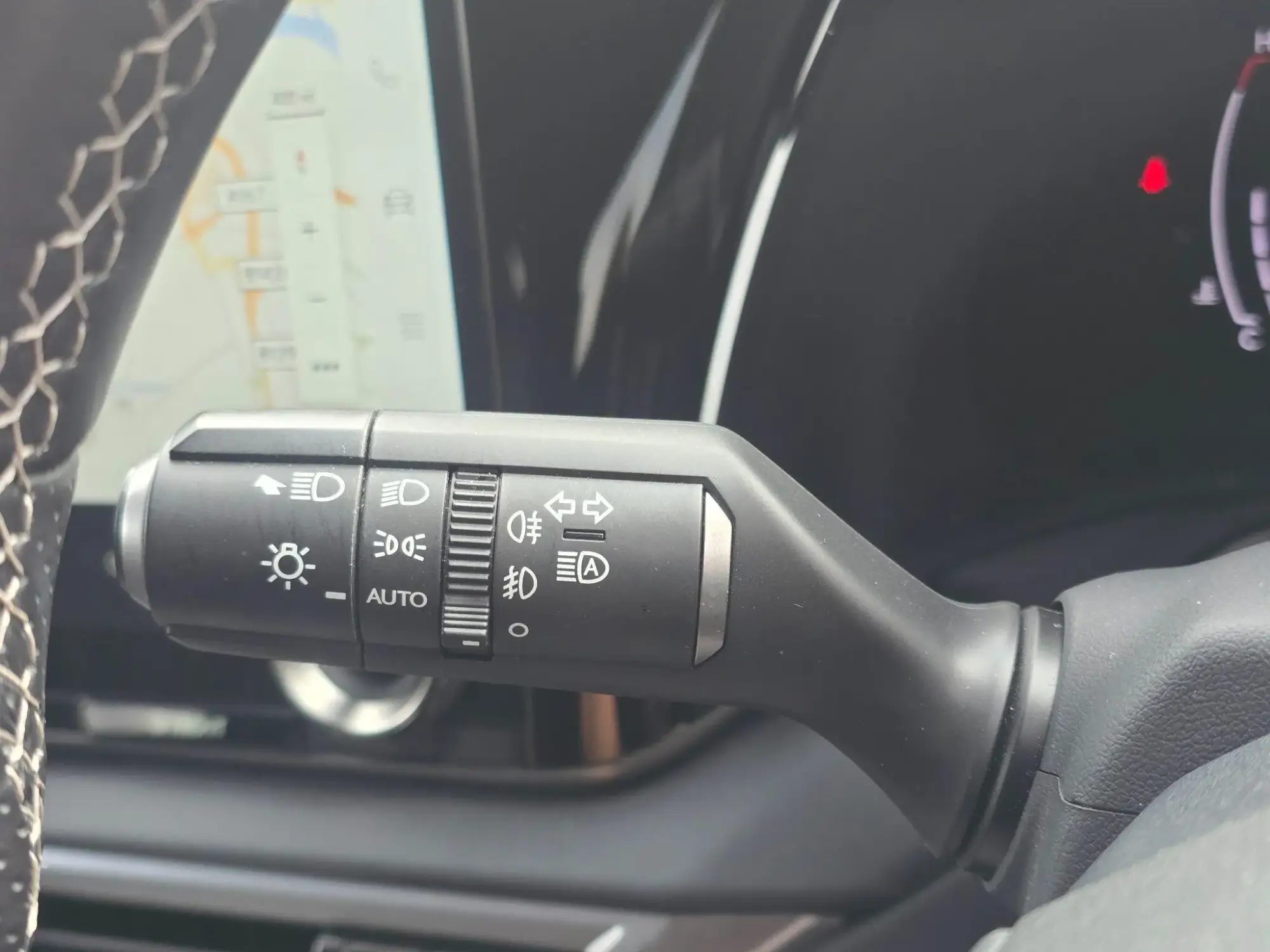 Lexus RX Image 20