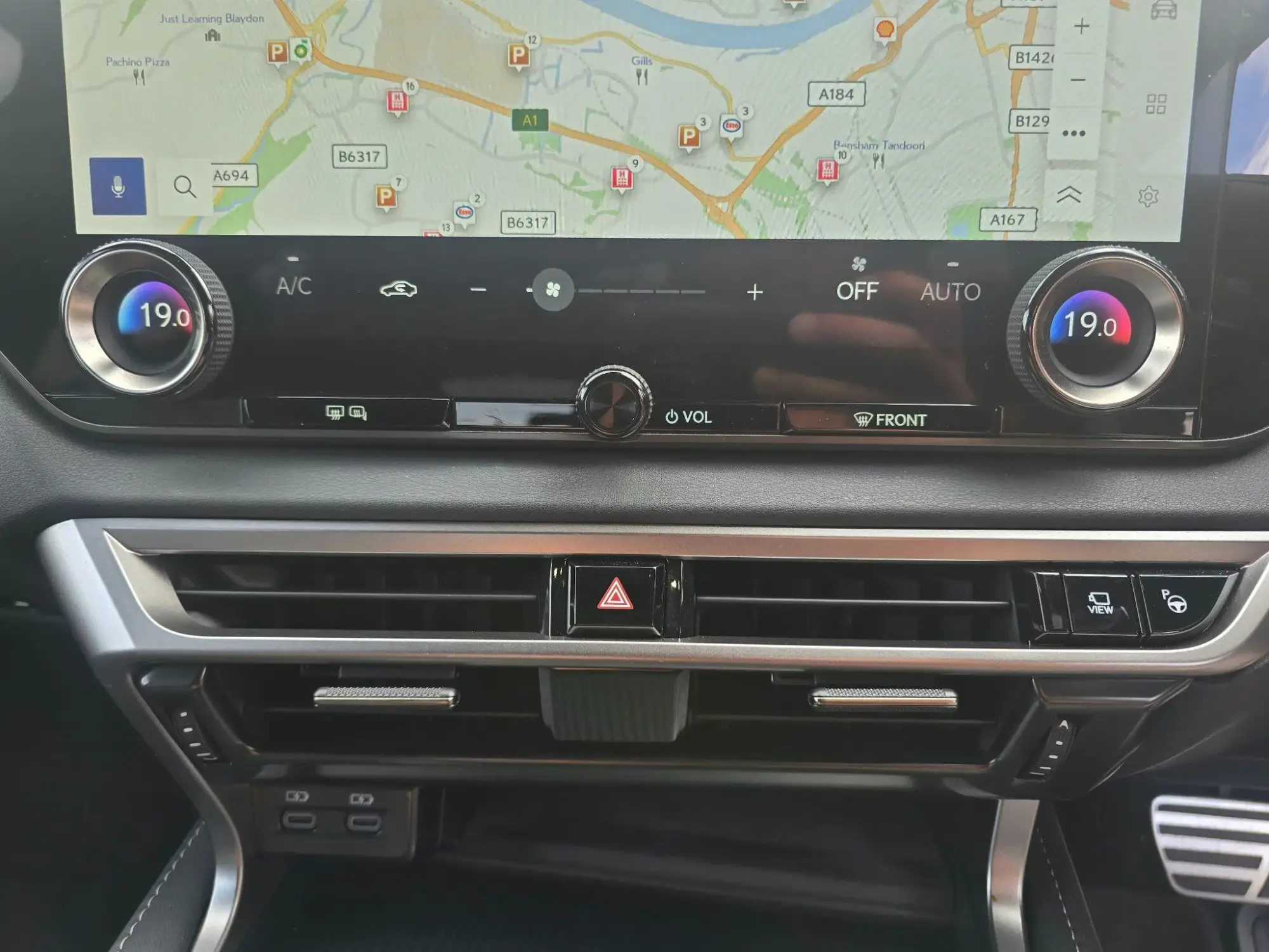 Lexus RX Image 28