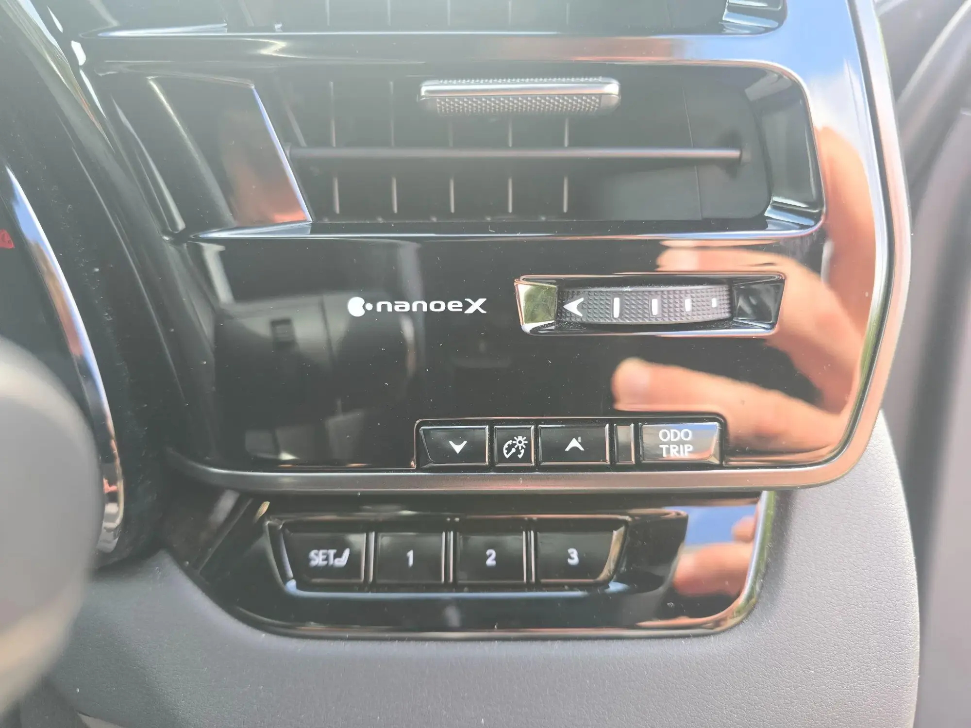 Lexus RX Image 31