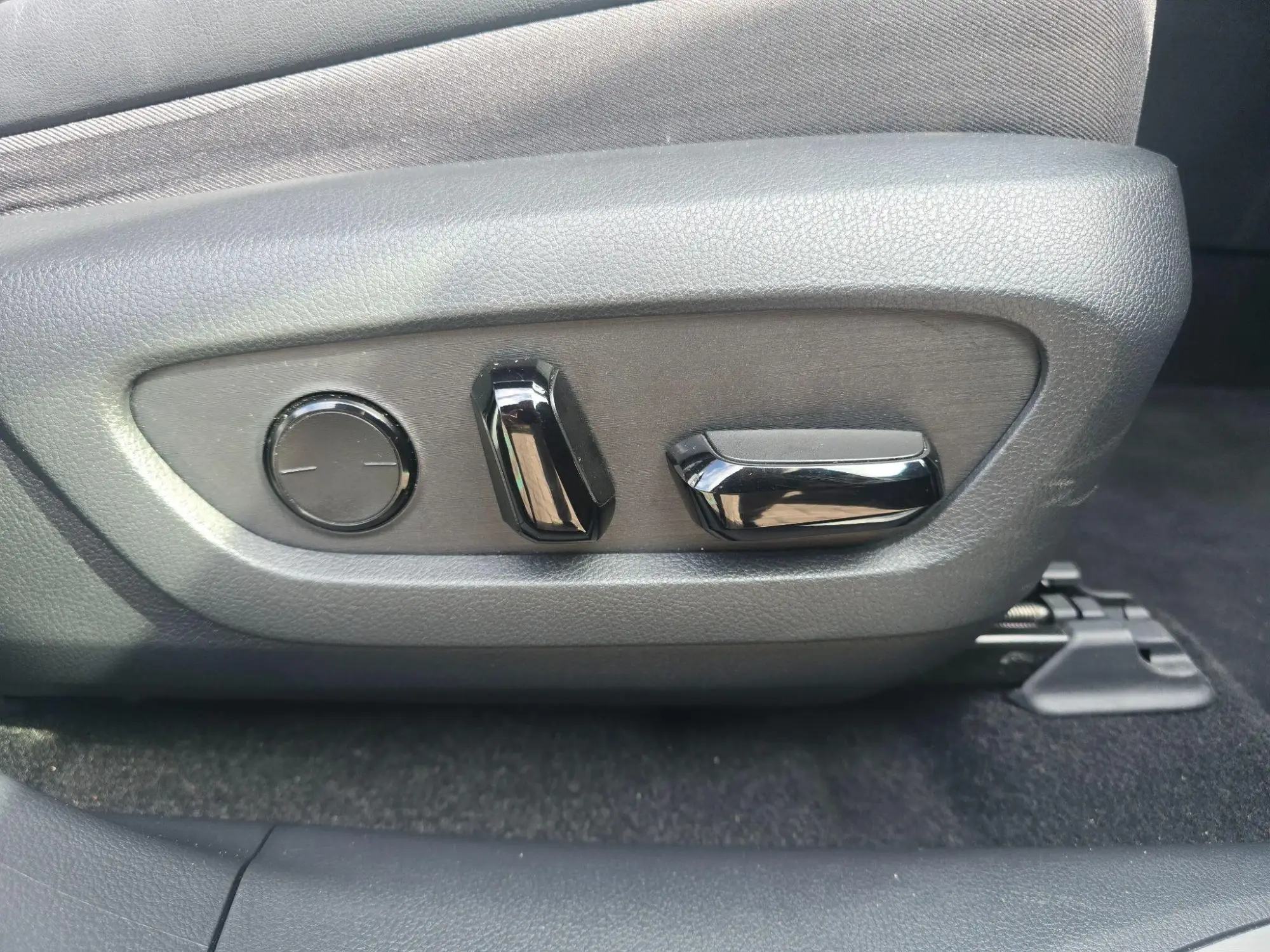 Lexus RX Image 34