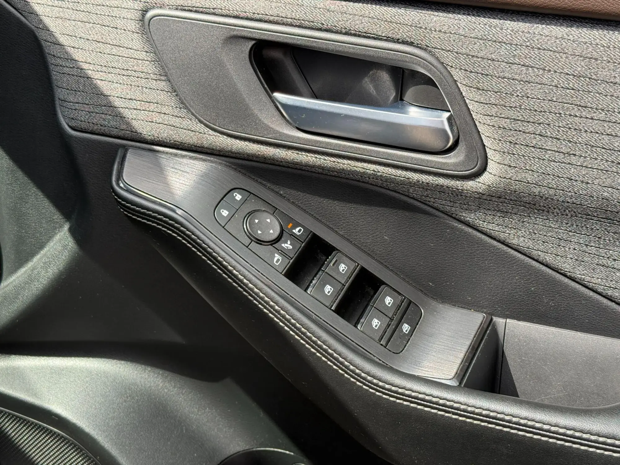 Nissan X-Trail e-POWER Image 23 Nissan X-Trail e-POWER Image 23