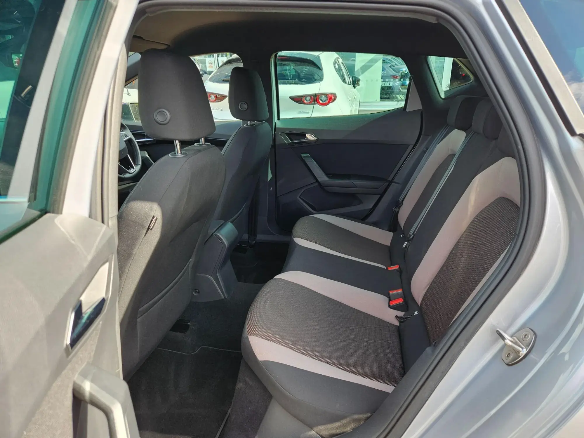 SEAT Ibiza Image 18
