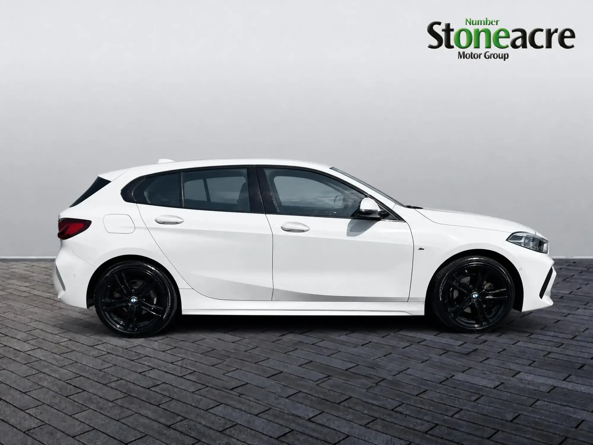 BMW 1 Series 1.5 118i M Sport DCT Euro 6 (s/s) 5dr YL69GYF Image 2 BMW 1 Series 1.5 118i M Sport DCT Euro 6 (s/s) 5dr YL69GYF Image 2
