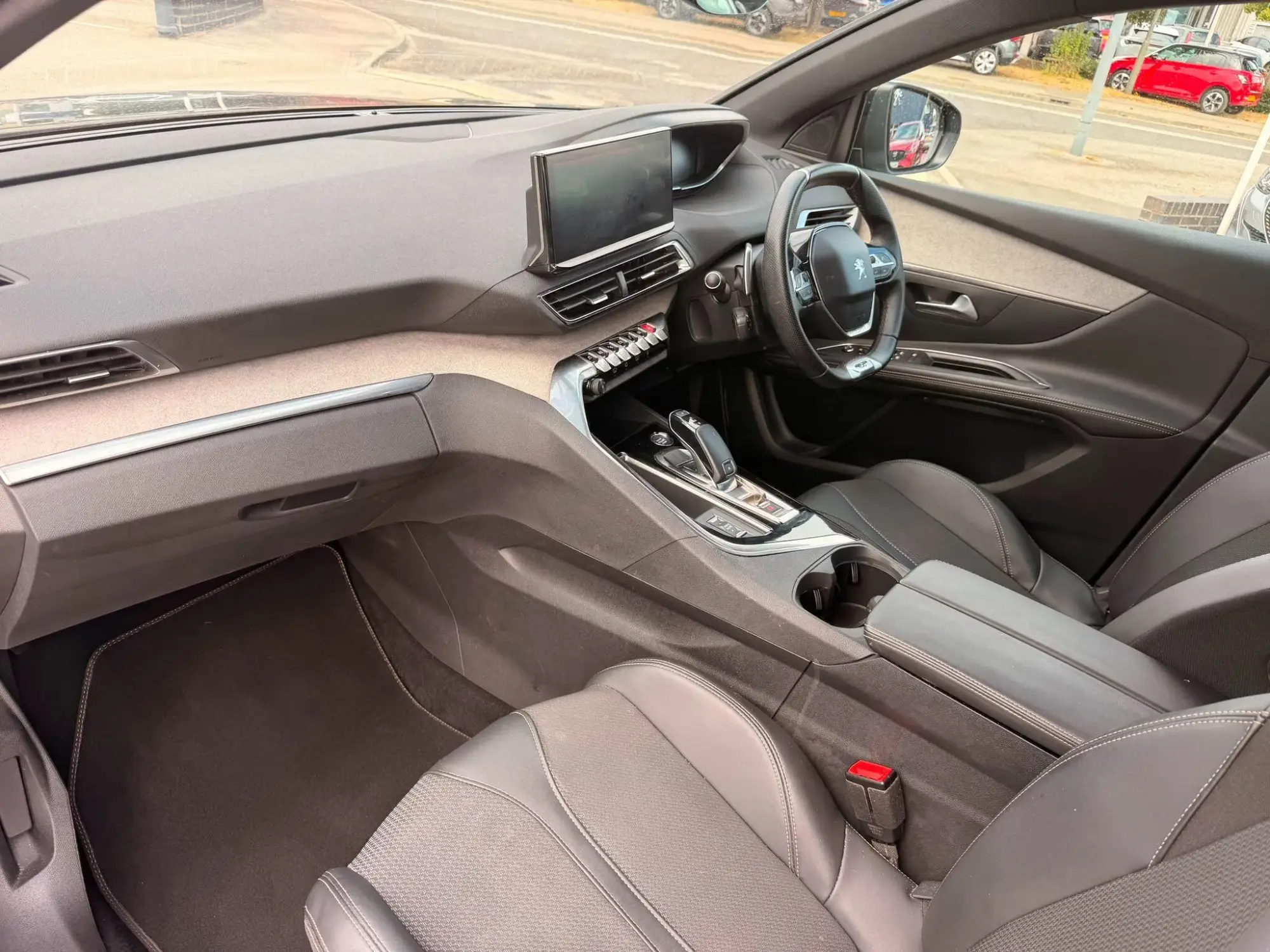 Peugeot 5008 Image 17