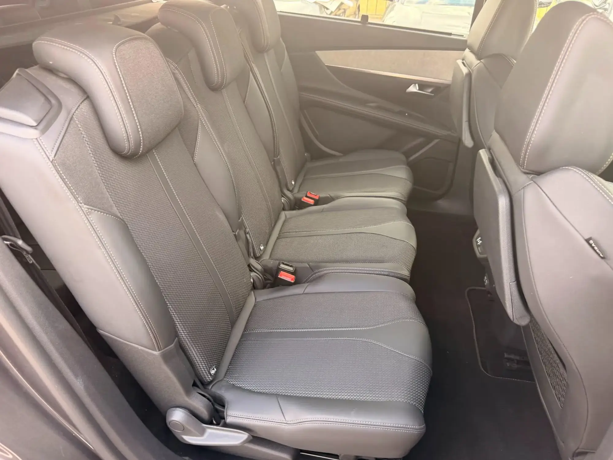 Peugeot 5008 Image 23