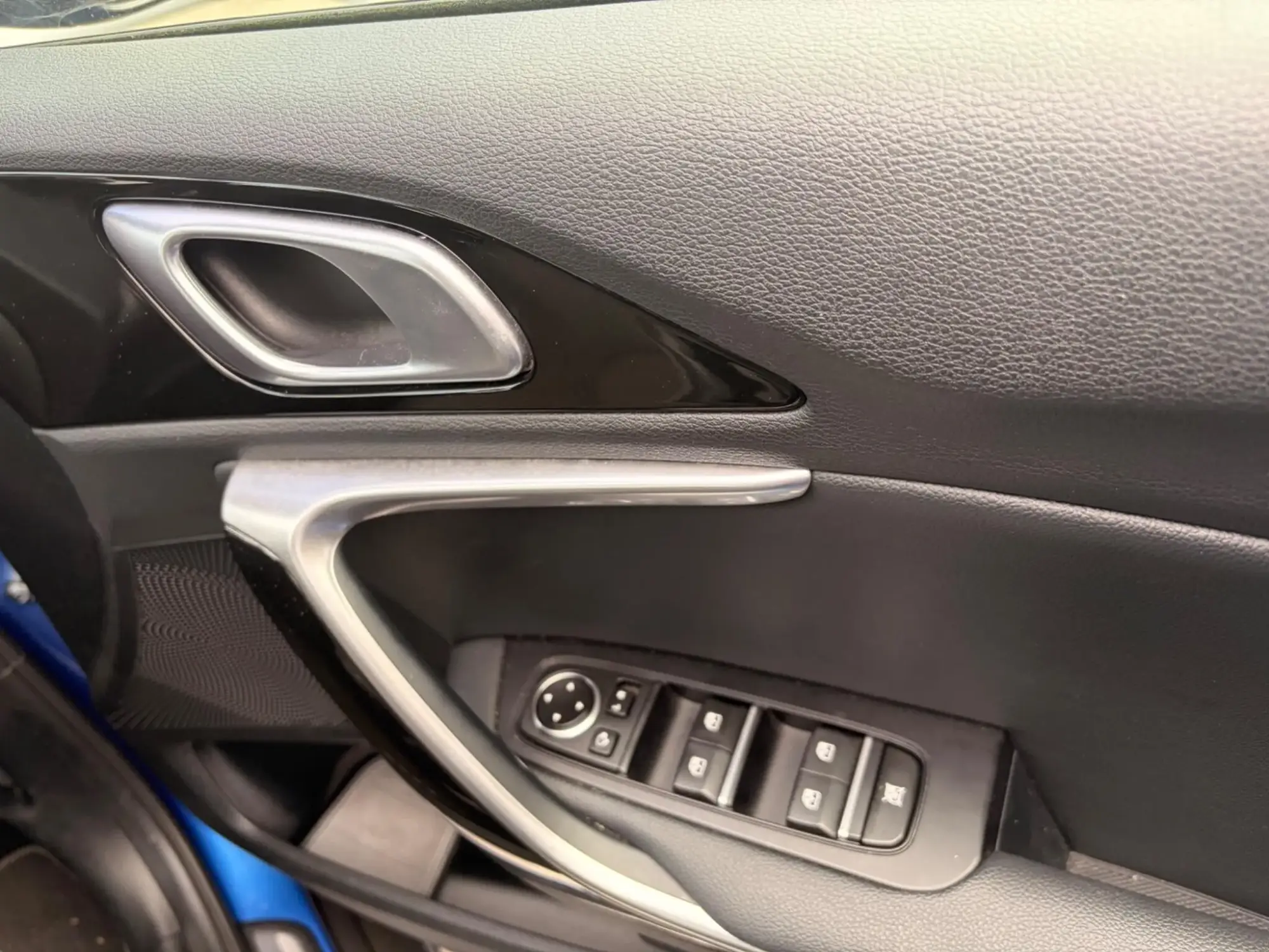 Kia XCeed Plug-In Hybrid Image 17 Kia XCeed Plug-In Hybrid Image 17