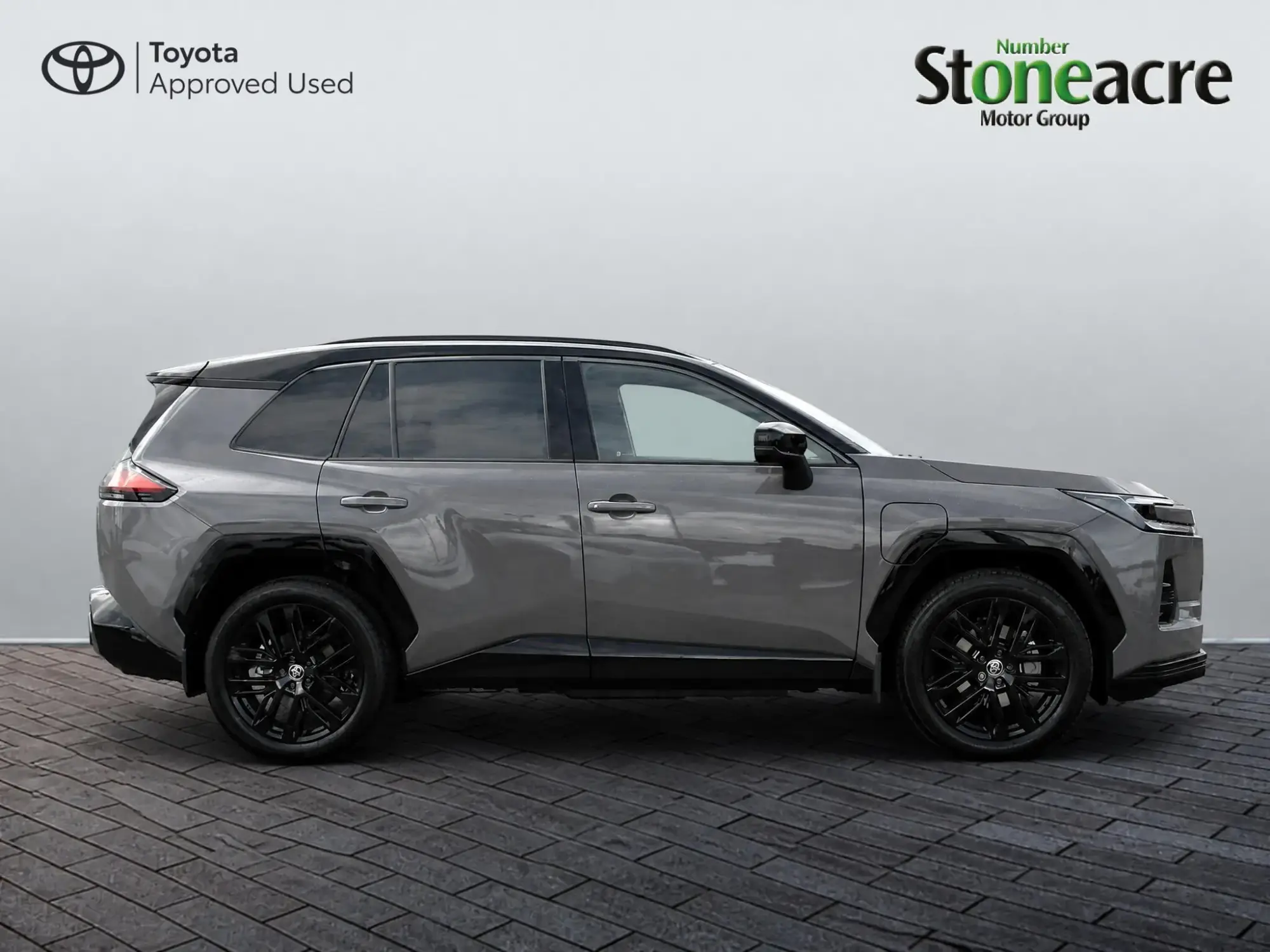 Toyota RAV4 Image 2 Toyota RAV4 Image 2
