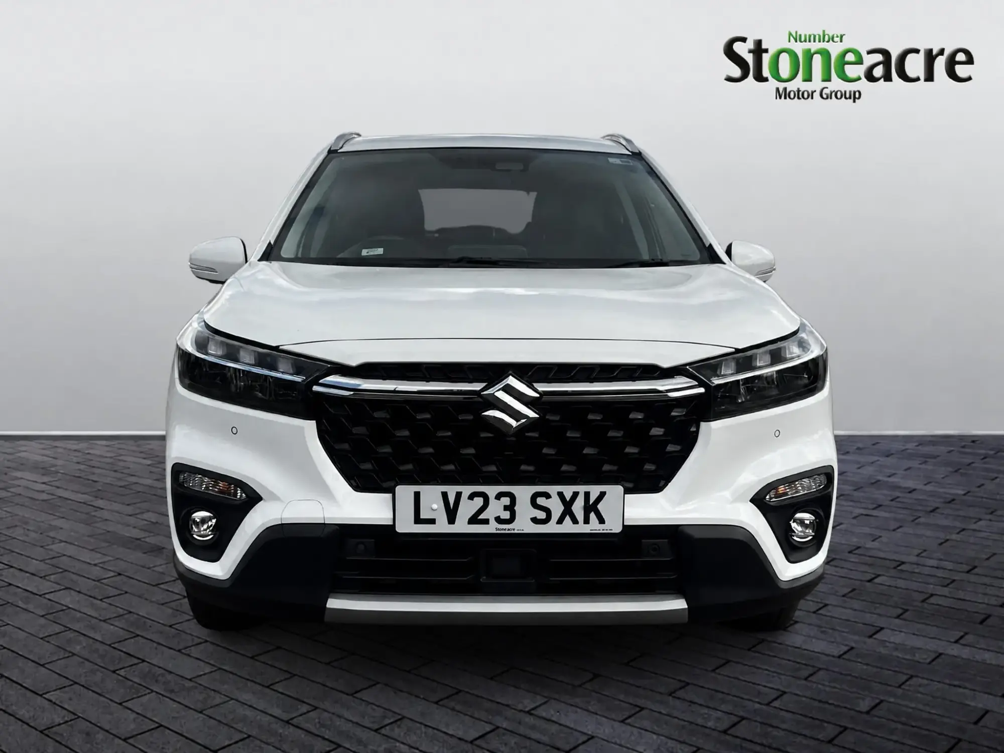 Suzuki S-Cross Hybrid Image 2