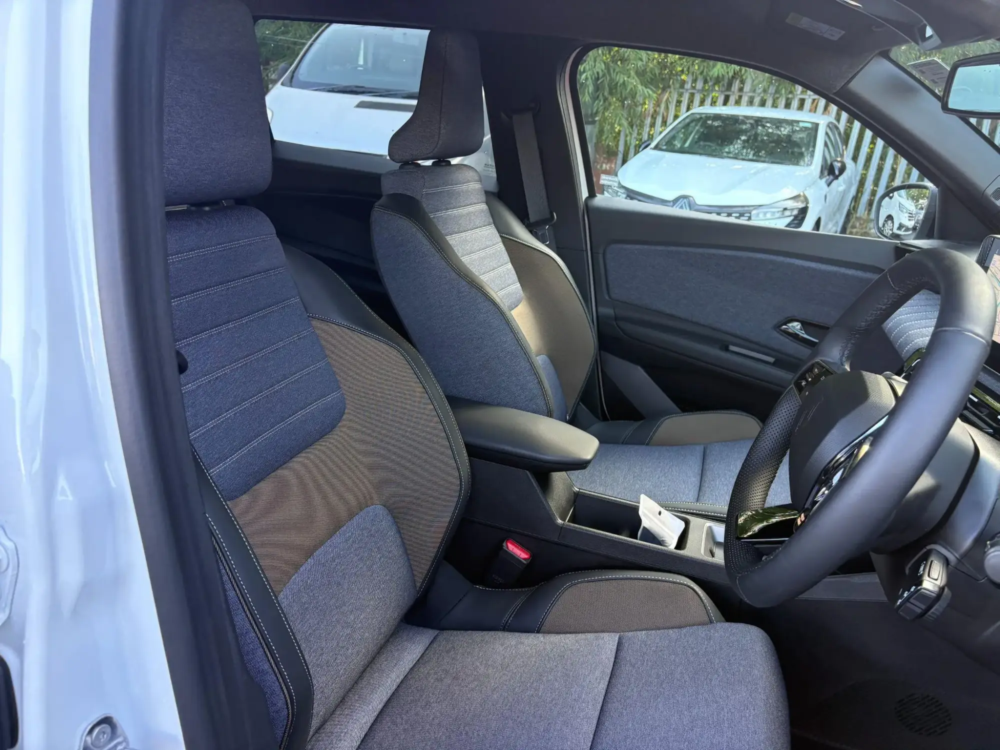 Renault 5 E-Tech Electric Image 9 Renault 5 E-Tech Electric Image 9