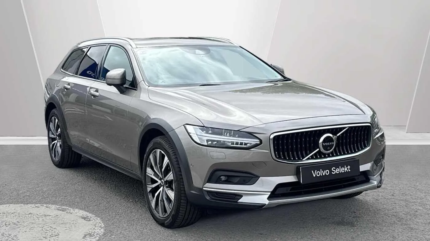 Volvo V90 Cross Country listing photo