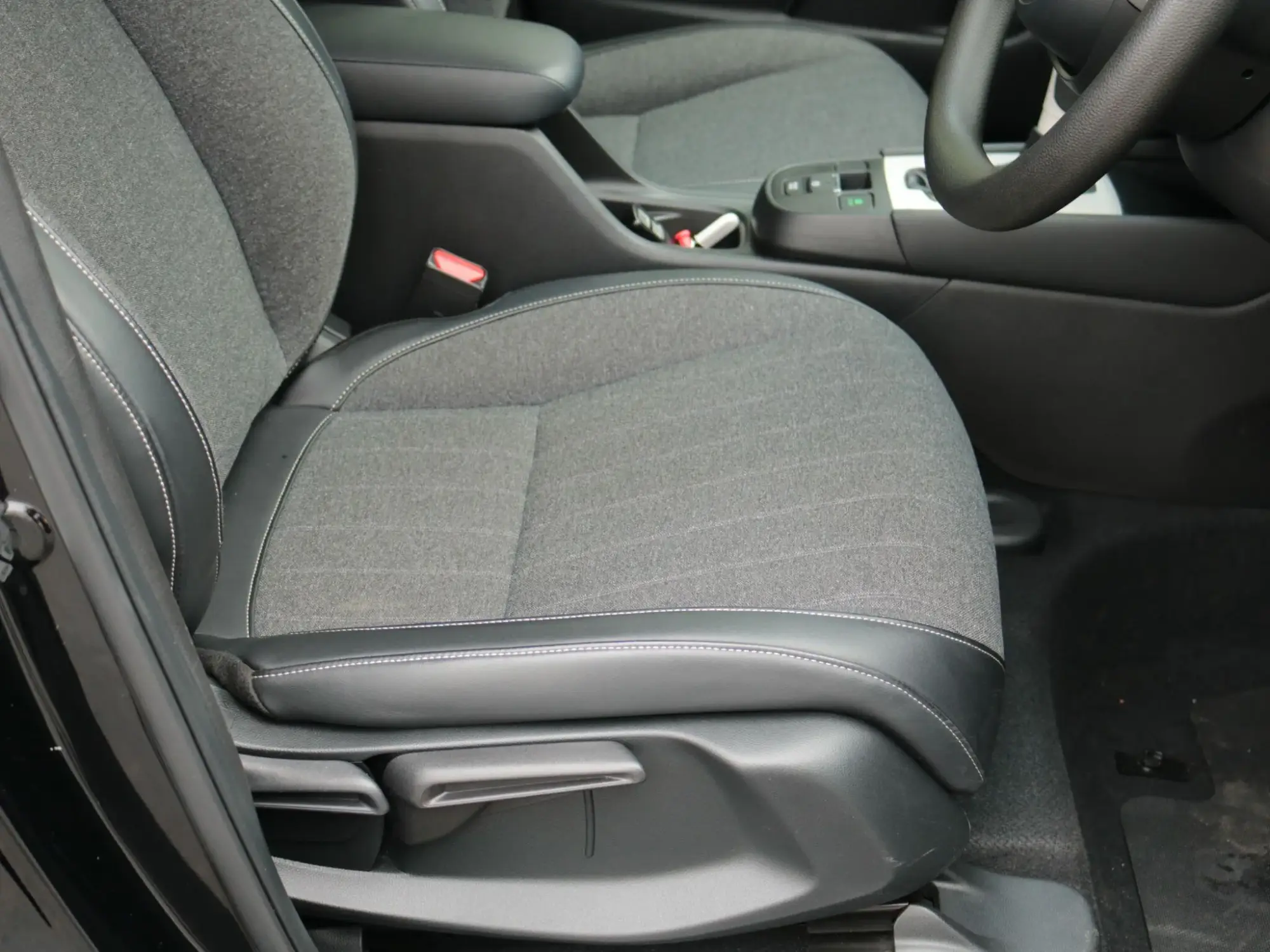 Honda Jazz Hybrid Image 27 Honda Jazz Hybrid Image 27