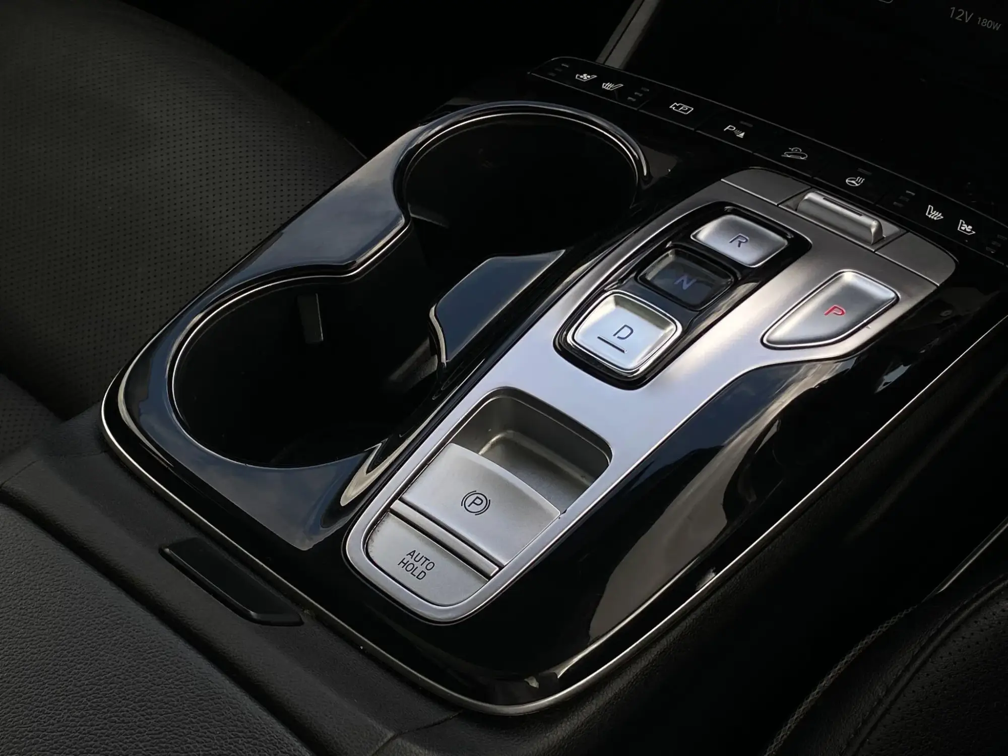 Hyundai TUCSON Hybrid Image 12 Hyundai TUCSON Hybrid Image 12