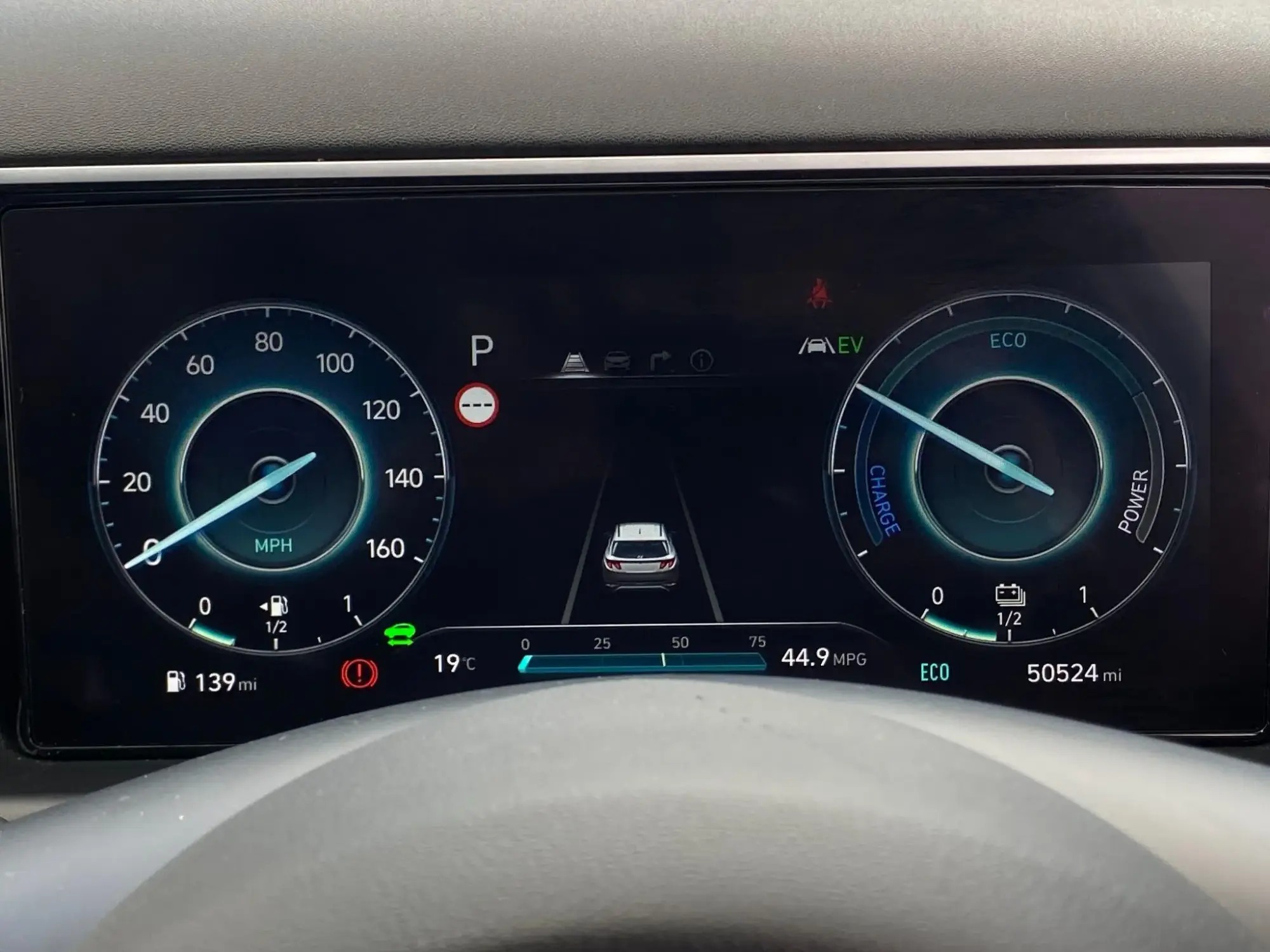 Hyundai TUCSON Hybrid Image 38 Hyundai TUCSON Hybrid Image 38