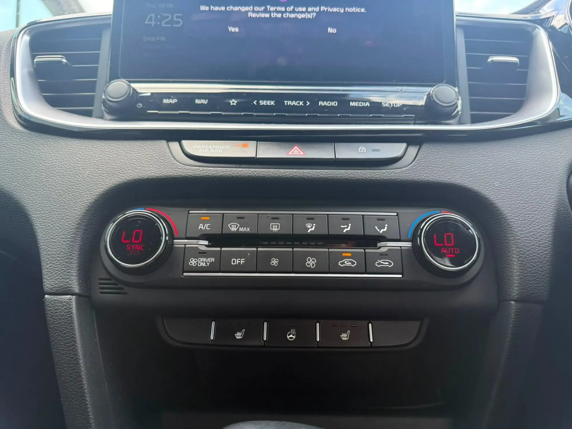 Kia XCeed Plug-In Hybrid Image 30 Kia XCeed Plug-In Hybrid Image 30