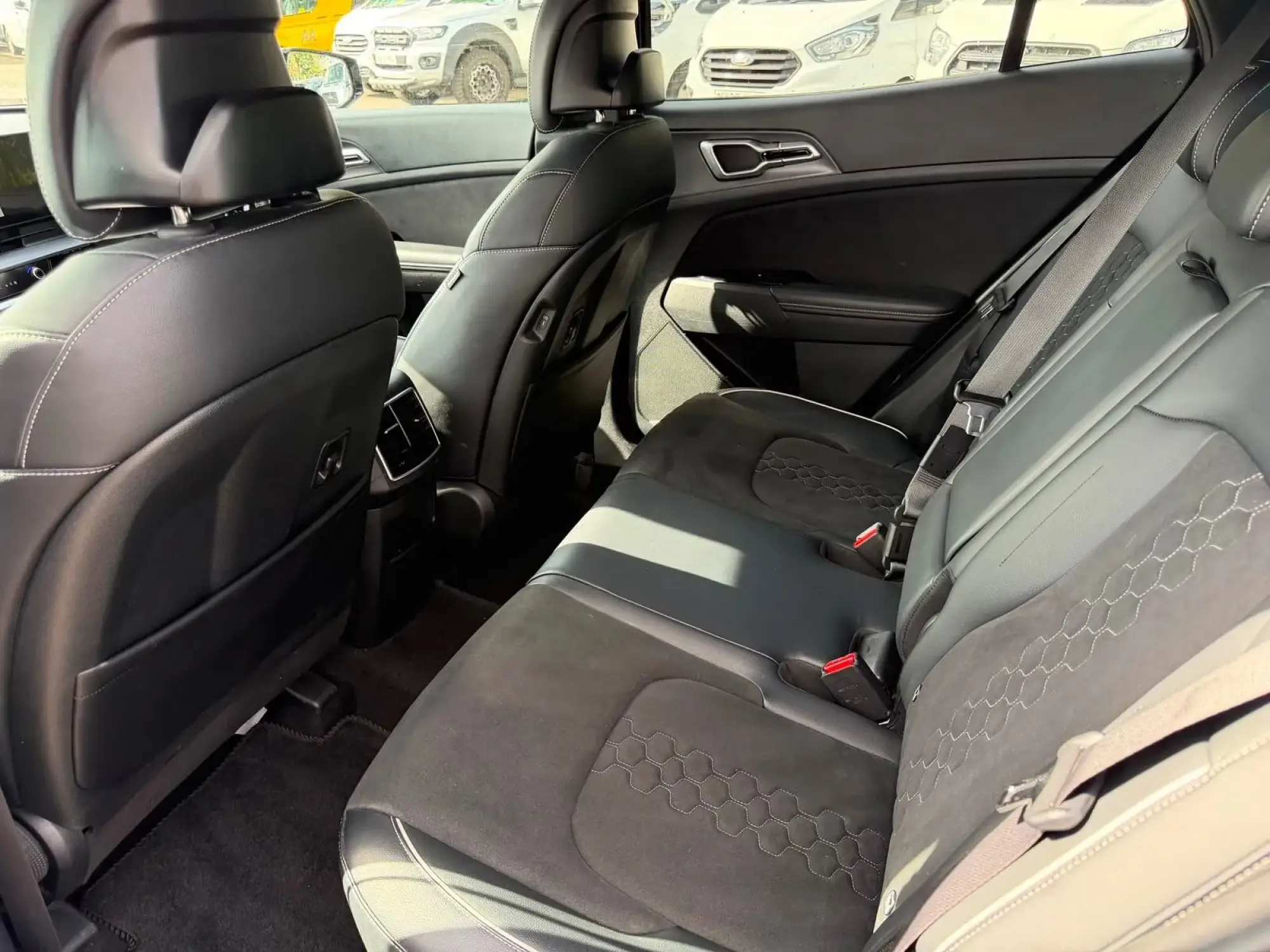 Kia Sportage Image 12