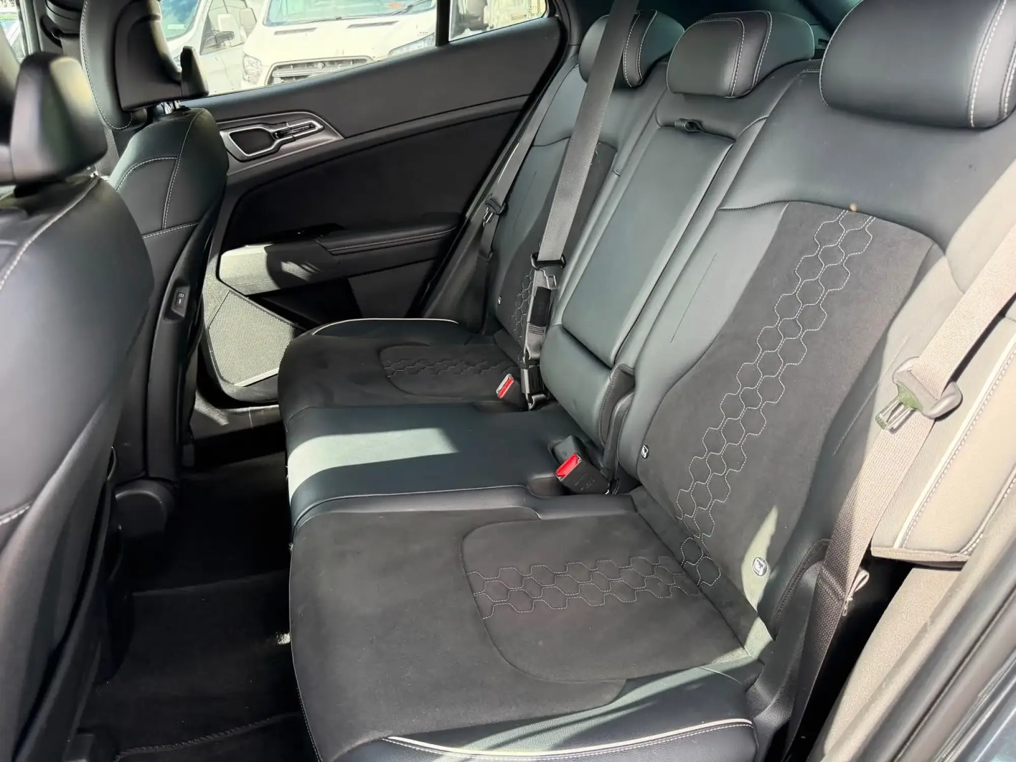 Kia Sportage Image 13