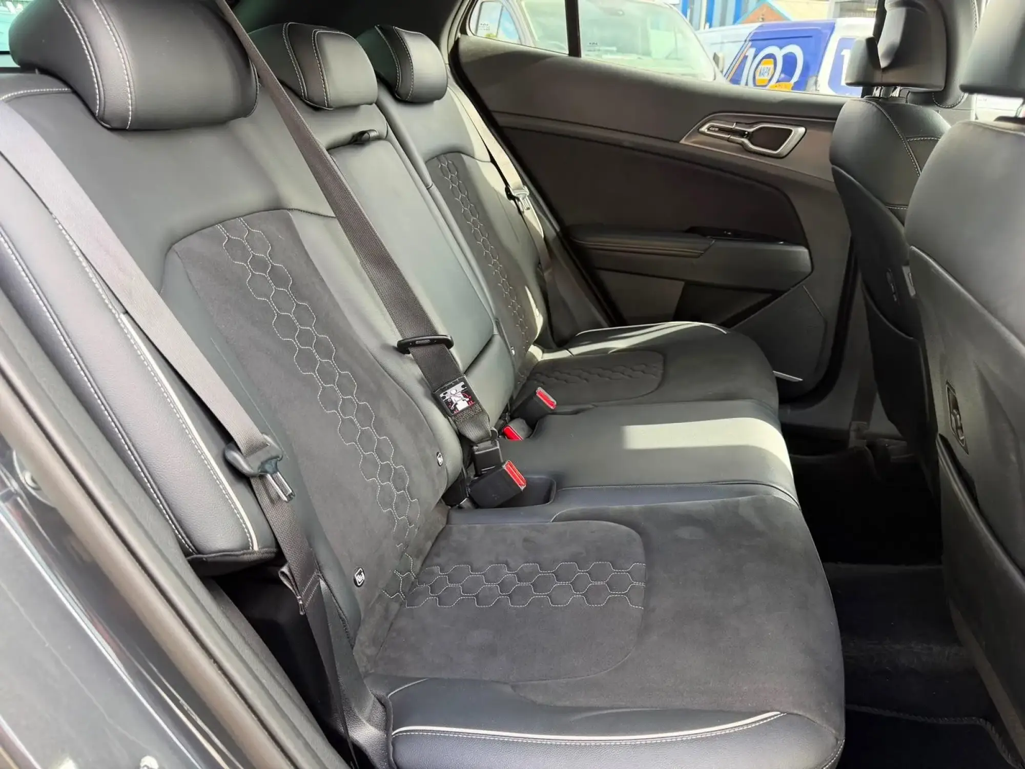 Kia Sportage Image 15