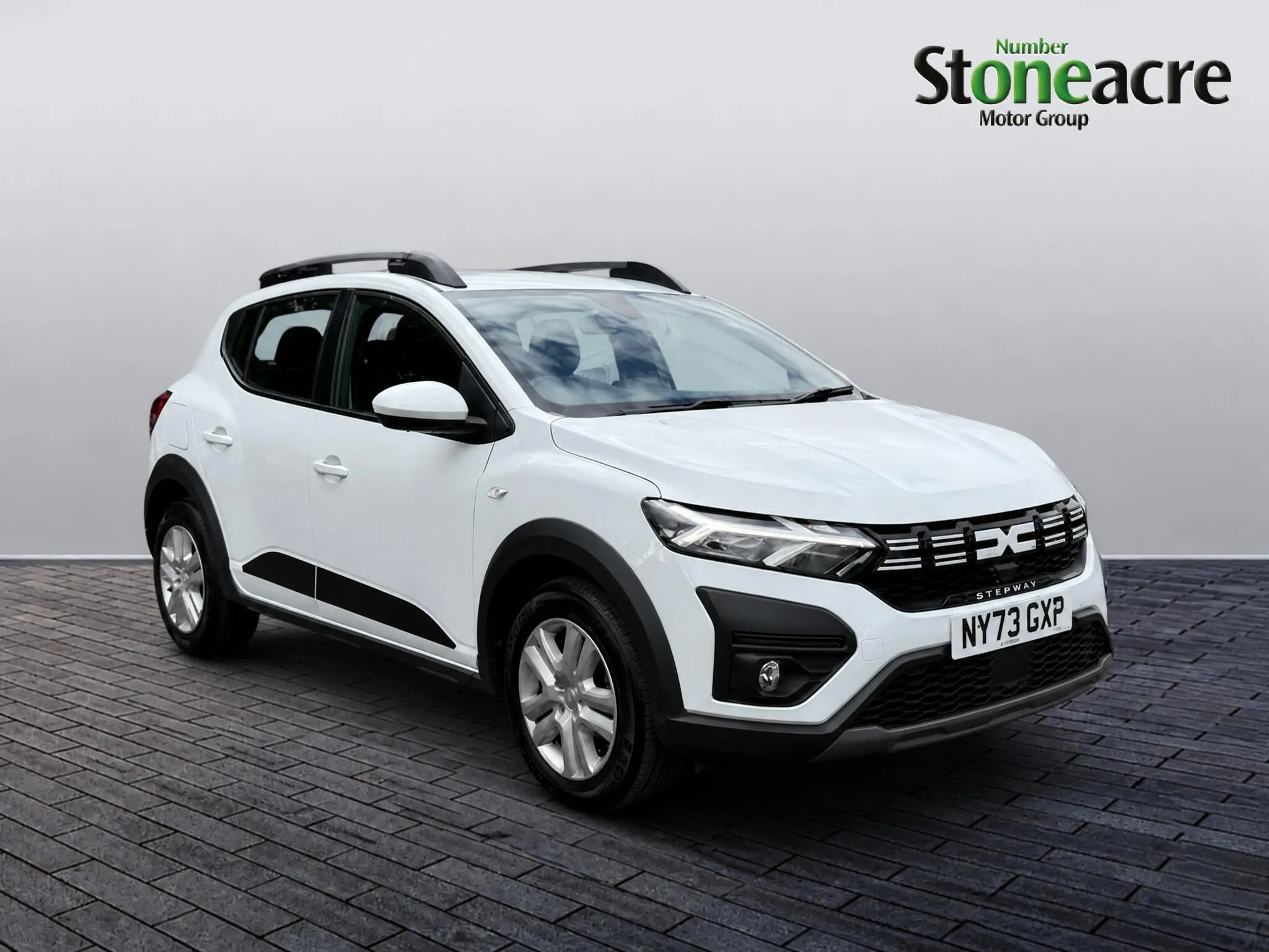Dacia Sandero Stepway listing photo