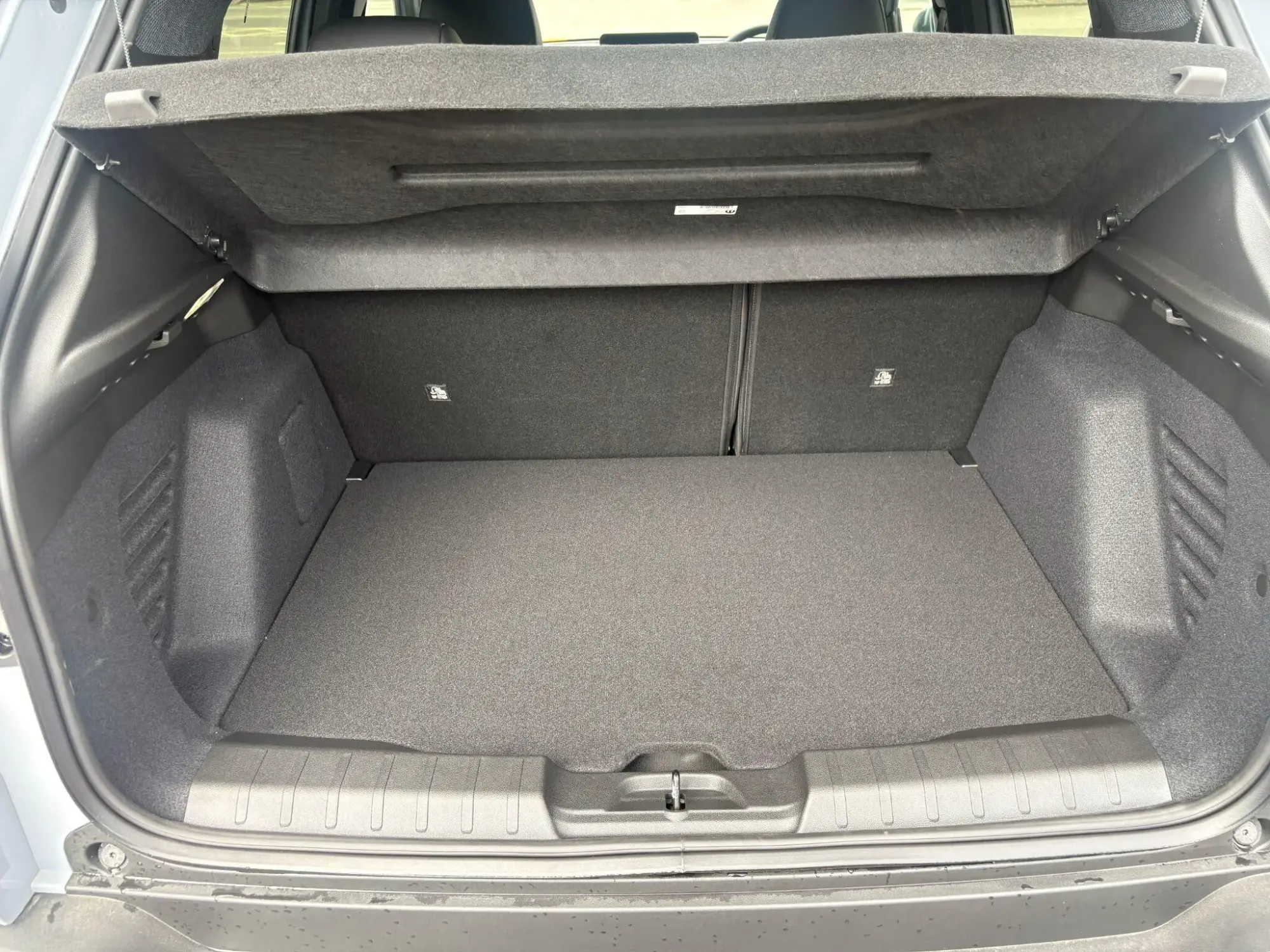 Jeep Avenger e-Hybrid Image 10