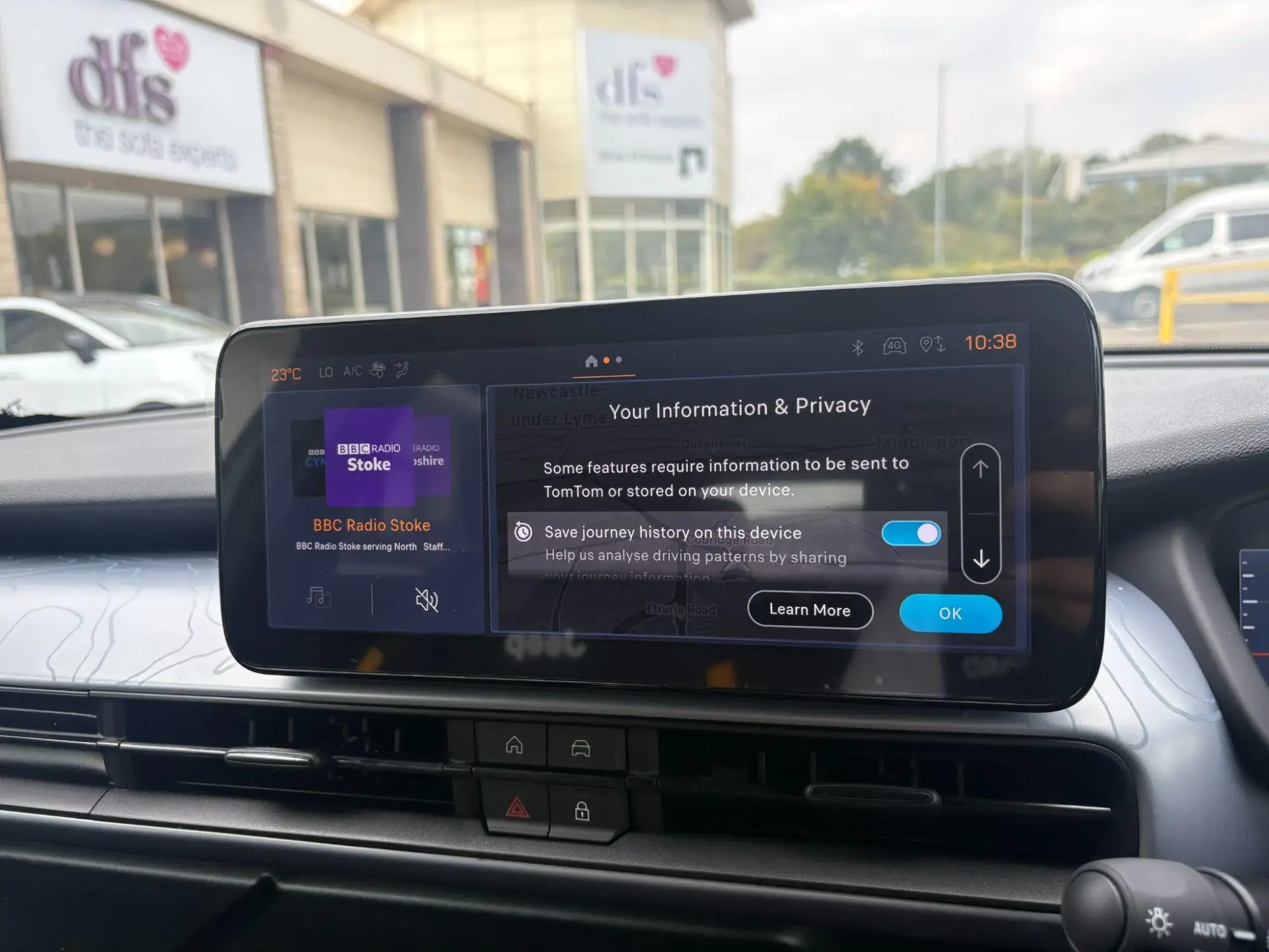 Jeep Avenger e-Hybrid Image 23