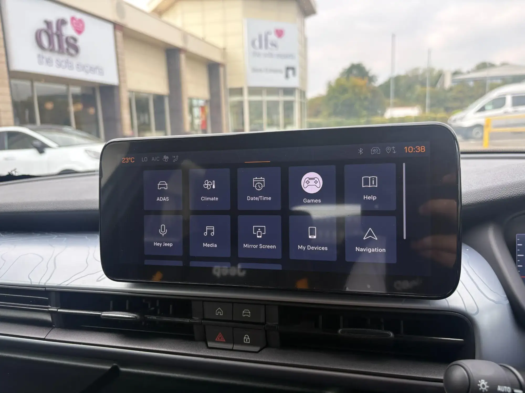 Jeep Avenger e-Hybrid Image 25