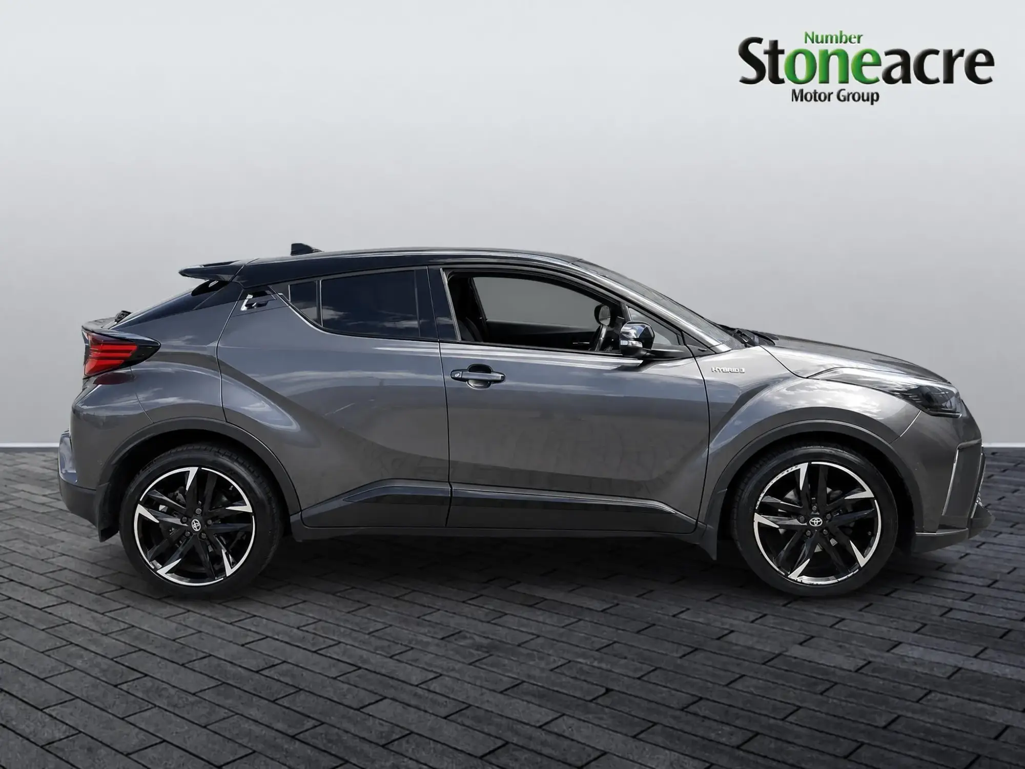 Toyota C-HR Self-Charging Hybrid Image 2
