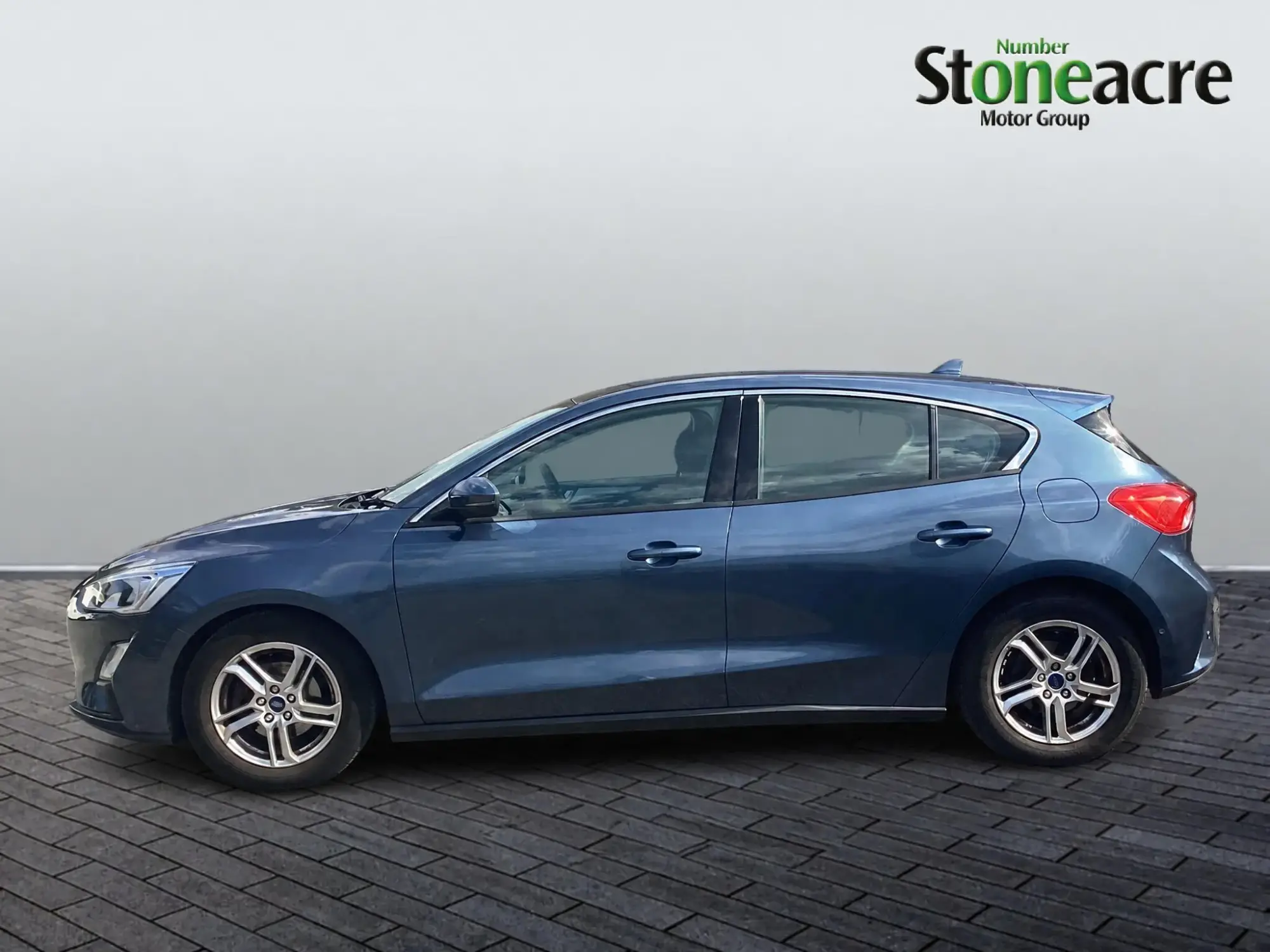 Ford Focus Image 8
